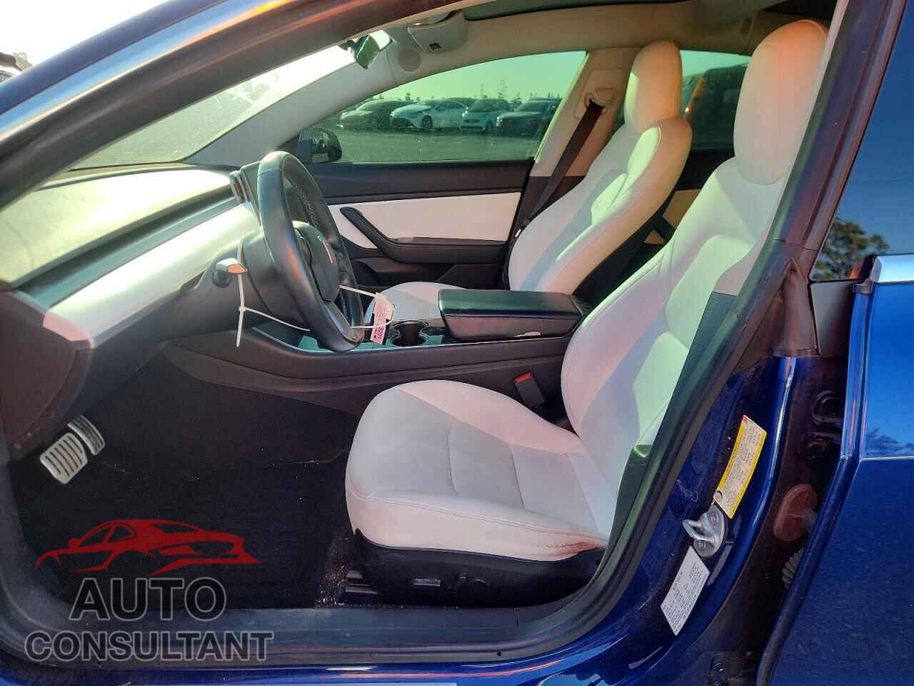 TESLA MODEL 3 2019 - 5YJ3E1EBXKF413790