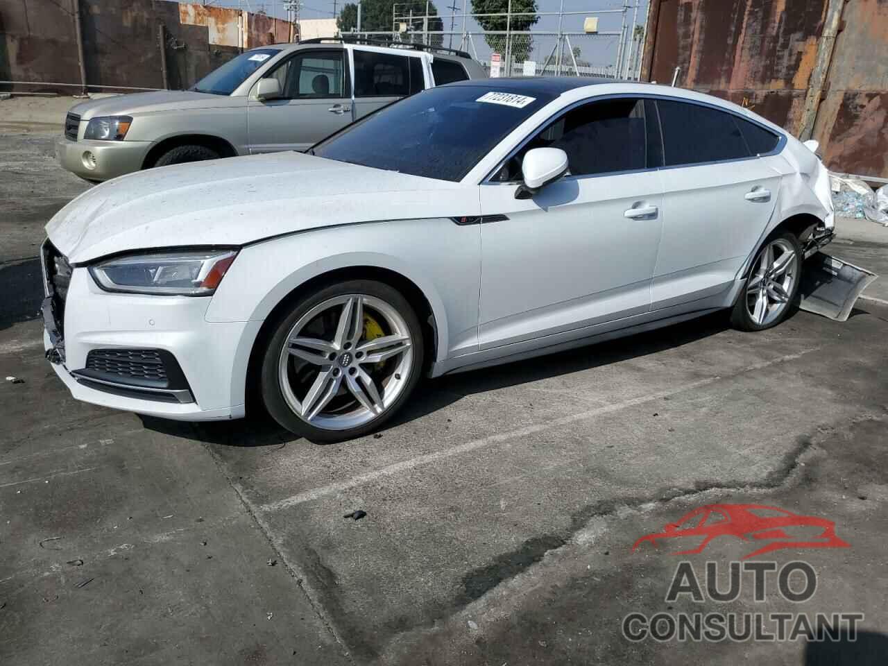 AUDI A5 2018 - WAUENCF58JA052111