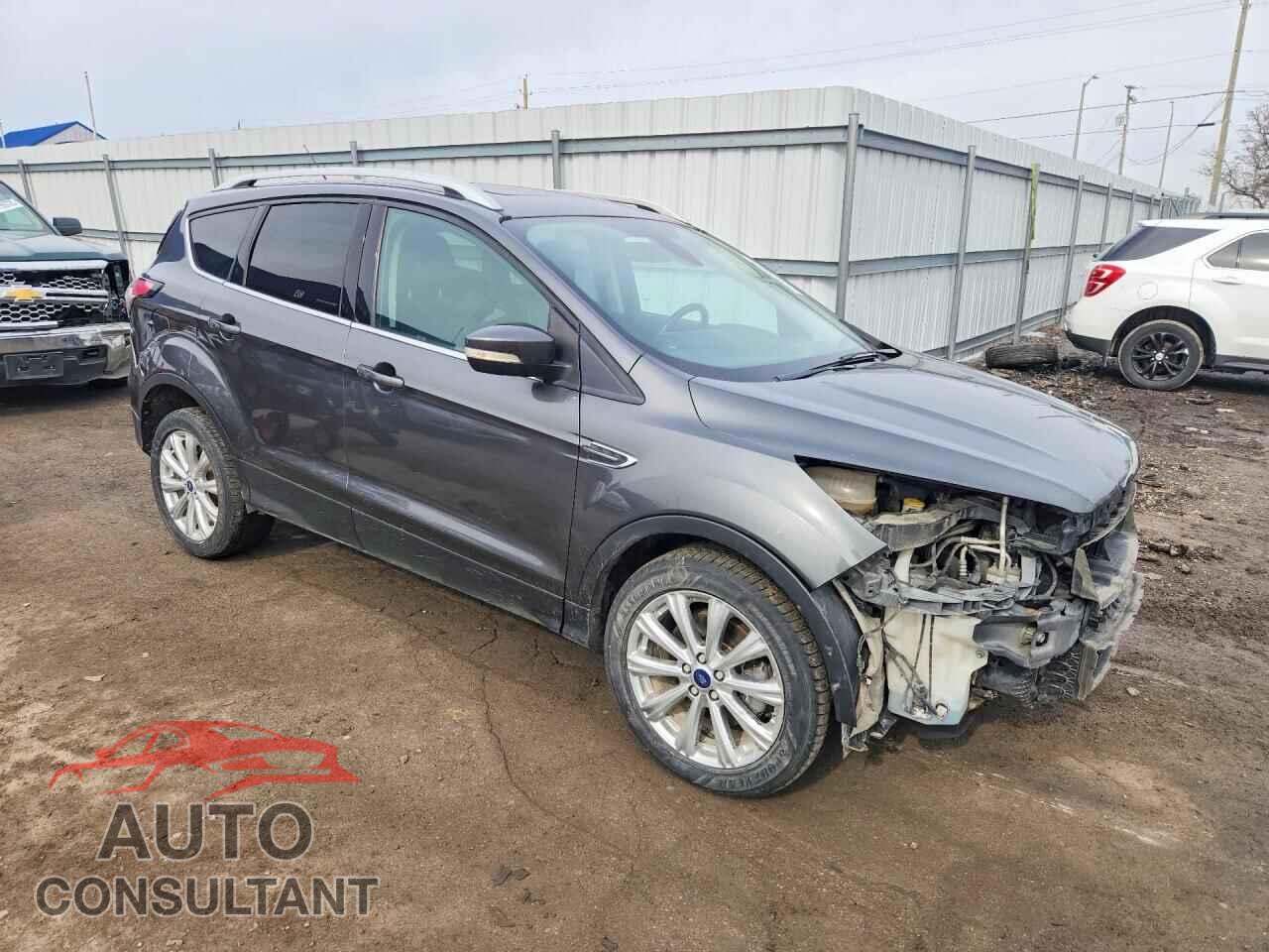 FORD ESCAPE 2017 - 1FMCU9J91HUC73998