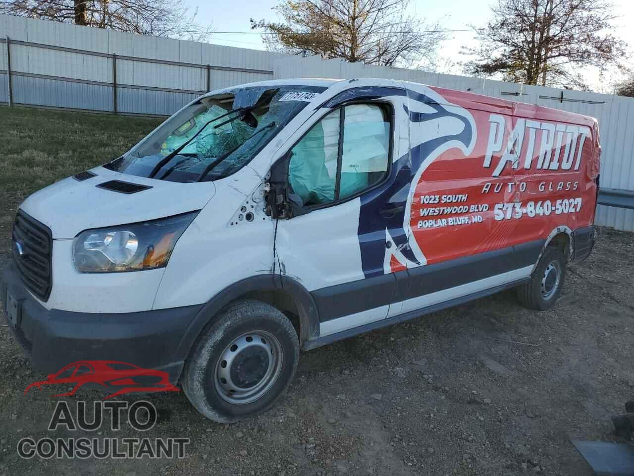 FORD TRANSIT 2017 - 1FTYR2YM2HKB54947