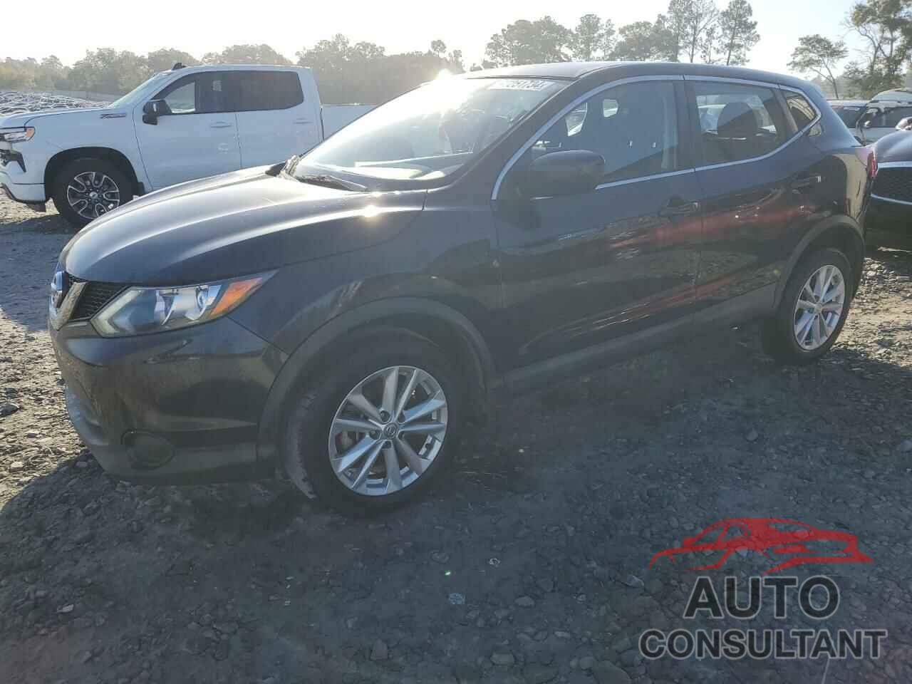 NISSAN ROGUE 2017 - JN1BJ1CR4HW136830