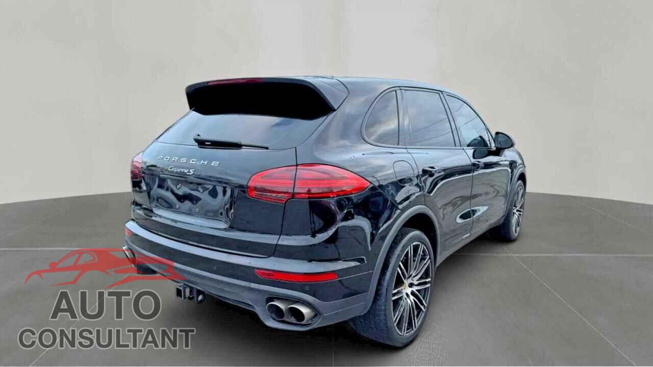 PORSCHE CAYENNE 2017 - WP1AB2A2XHLA53128
