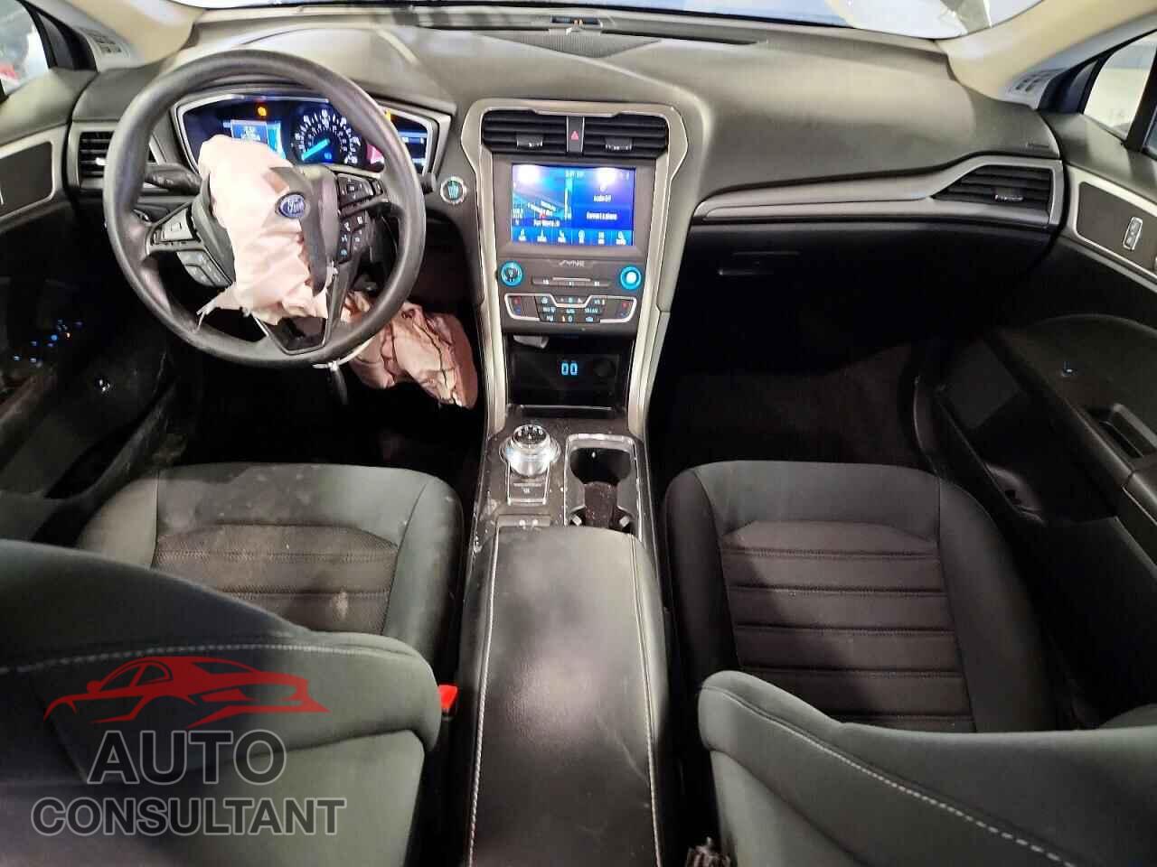 FORD FUSION 2020 - 3FA6P0LU8LR263710