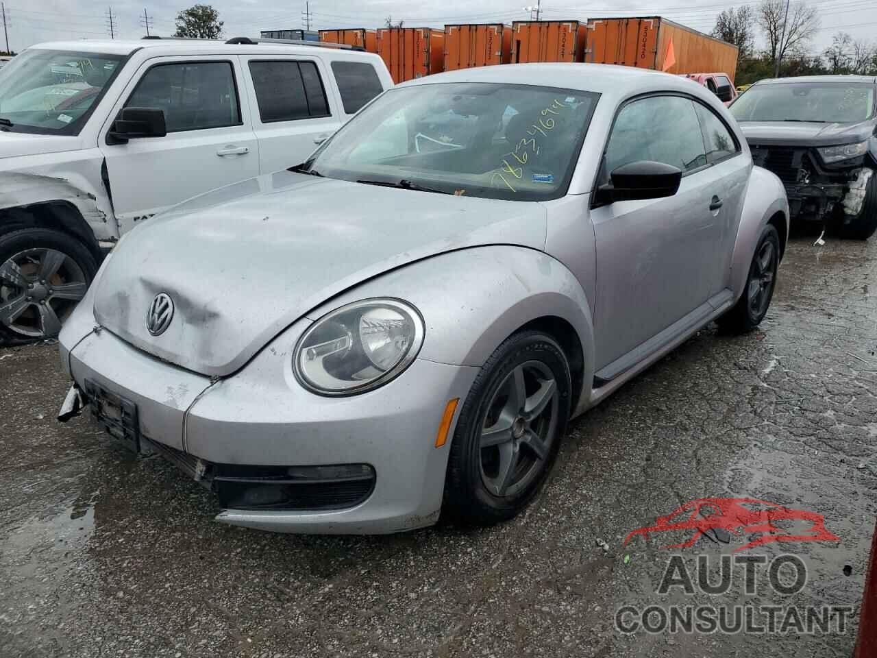 VOLKSWAGEN BEETLE 2013 - 3VWFP7AT8DM627570