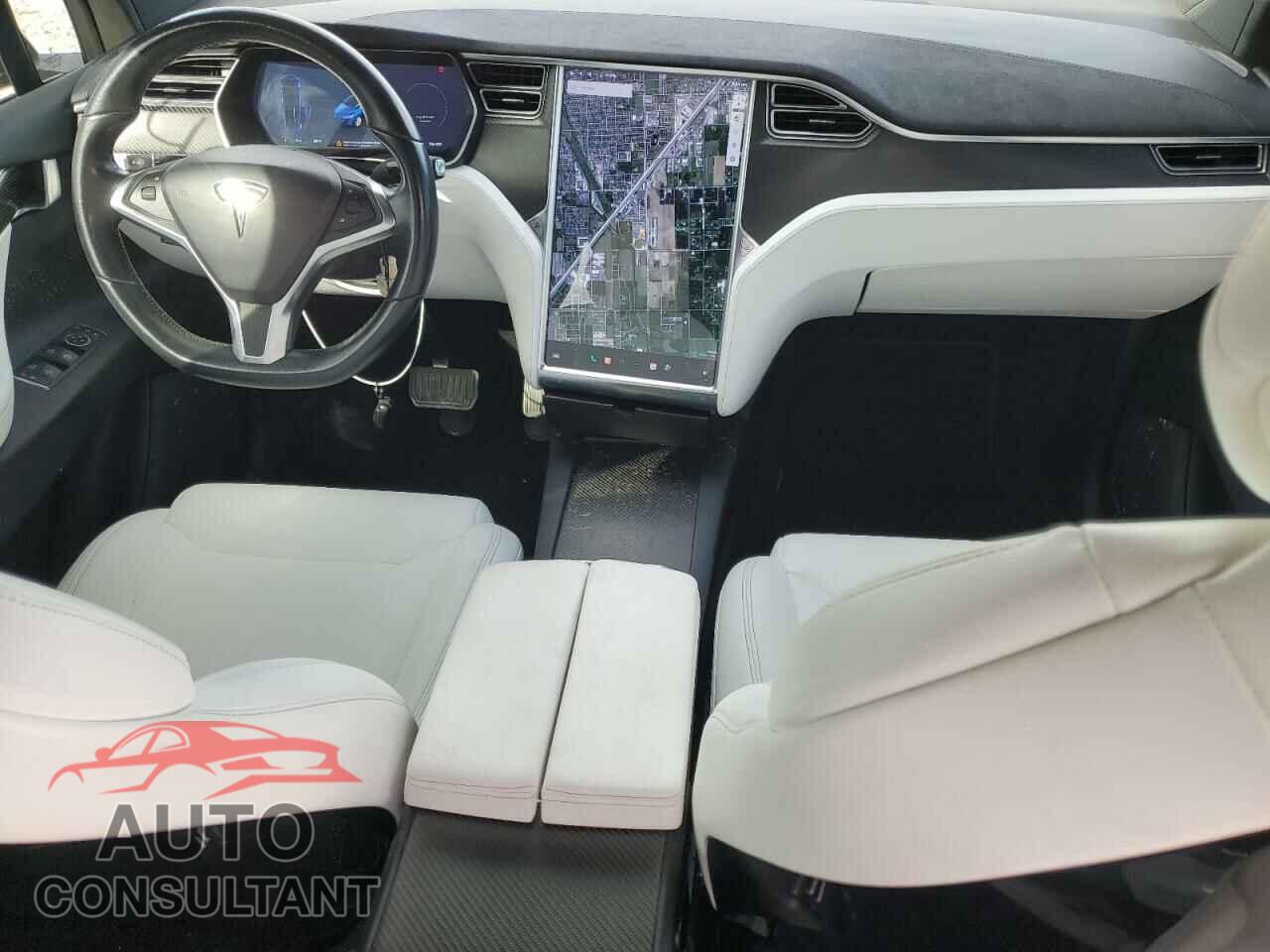 TESLA MODEL X 2017 - 5YJXCBE2XHF040157