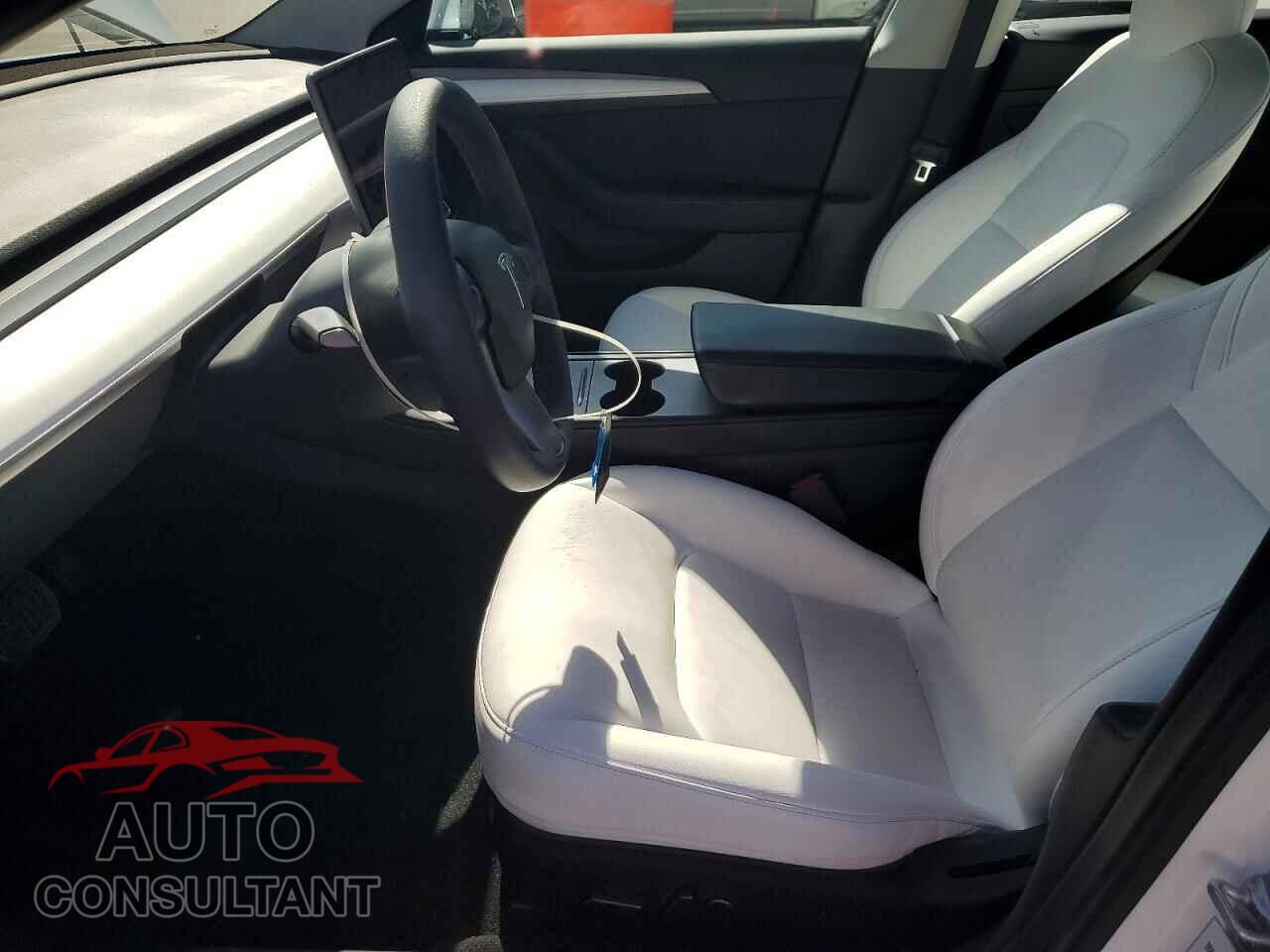 TESLA MODEL 3 2022 - 5YJ3E1EA8NF155006