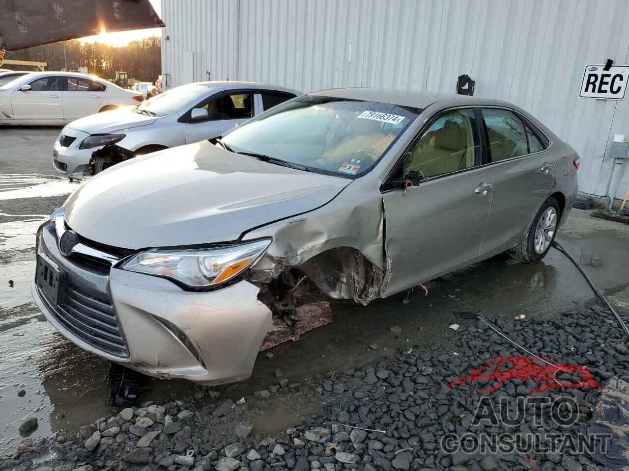TOYOTA CAMRY 2015 - 4T4BF1FK8FR472617