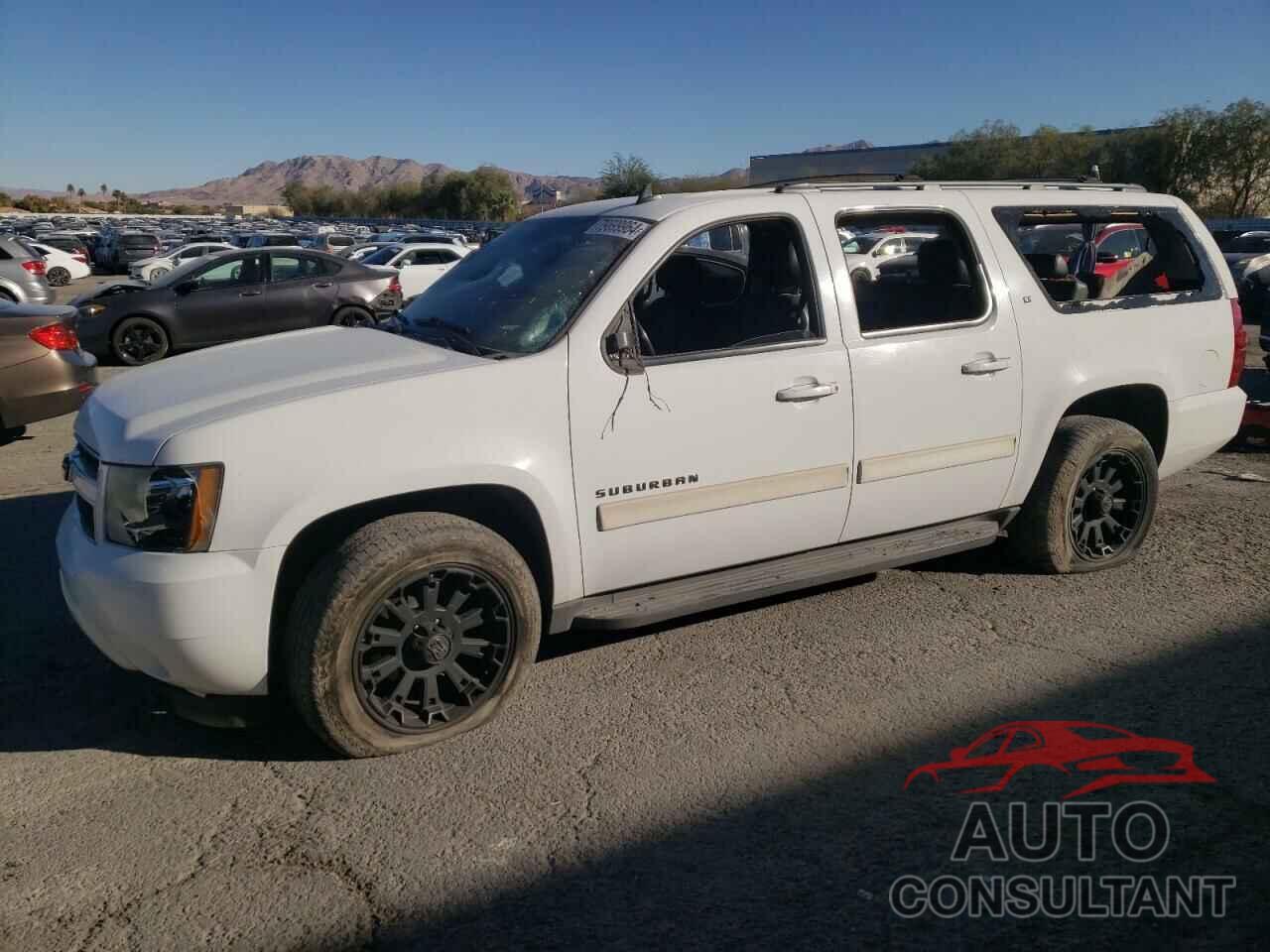 CHEVROLET SUBURBAN 2011 - 1GNSCJE05BR362782