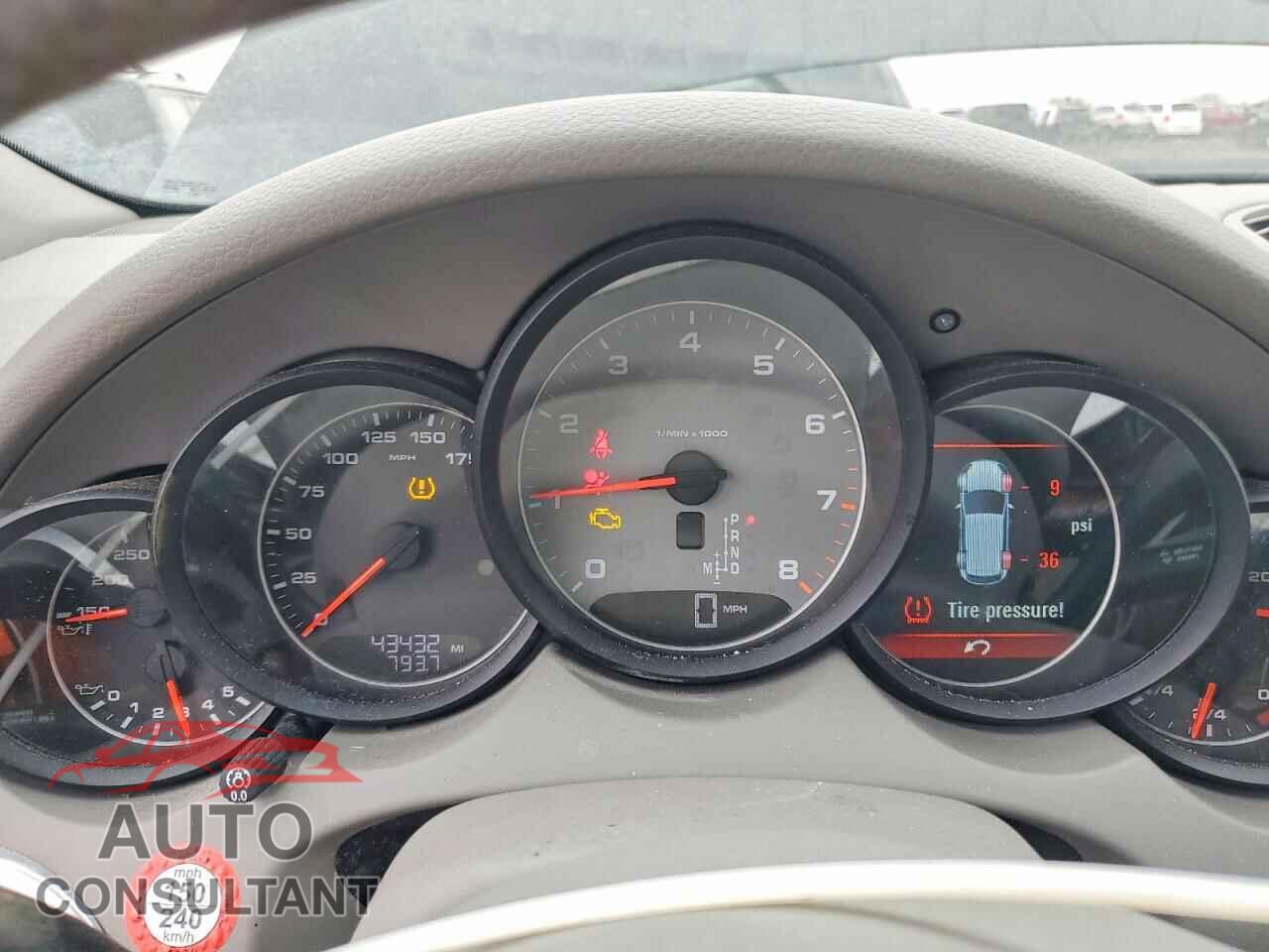 PORSCHE CAYENNE 2013 - WP1AB2A21DLA84651