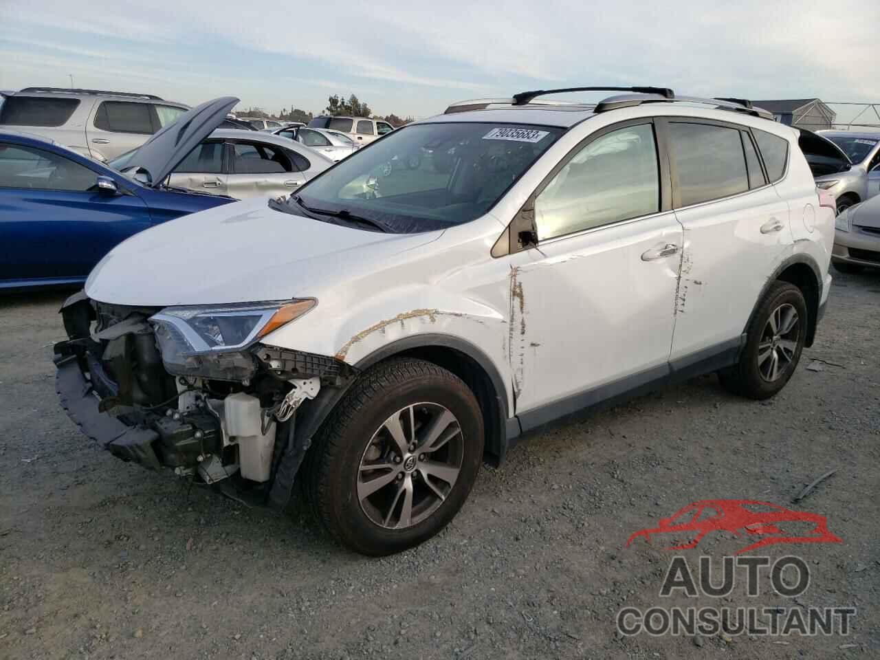 TOYOTA RAV4 2017 - JTMRFREV4HD204464