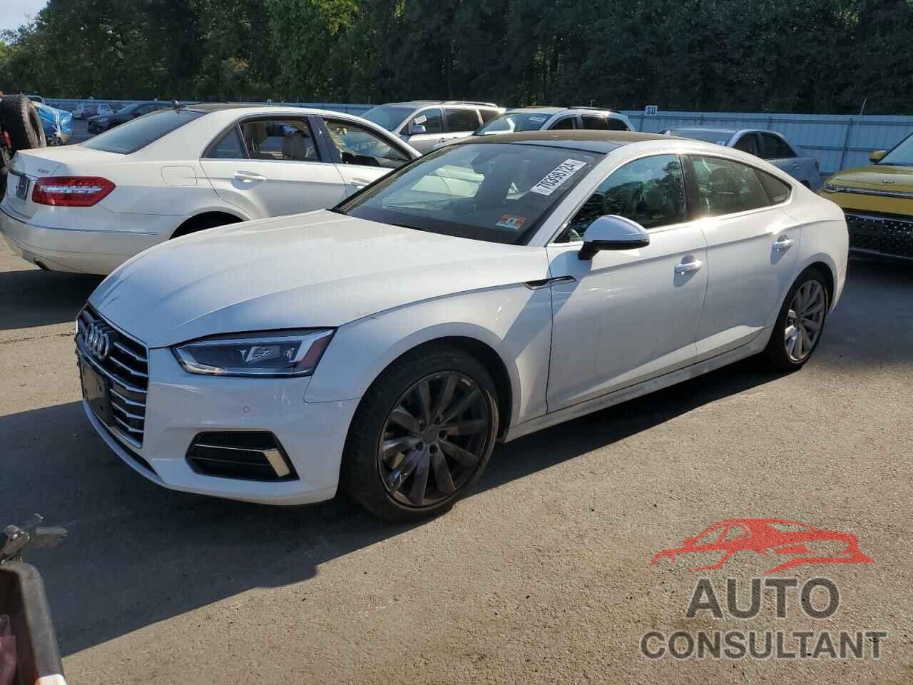 AUDI A5 2018 - WAUBNCF52JA011203