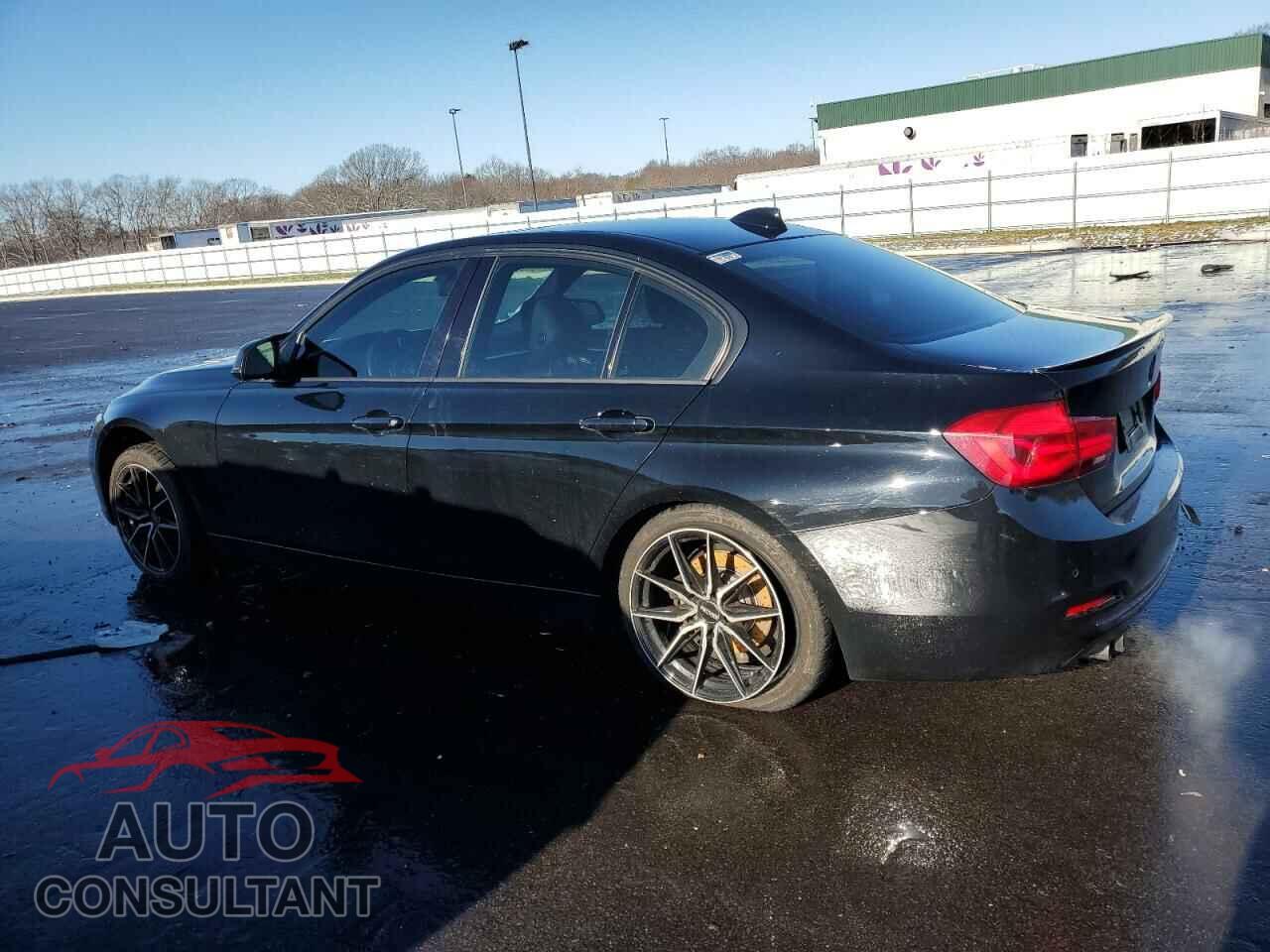 BMW 3 SERIES 2016 - WBA8E3G51GNU02692