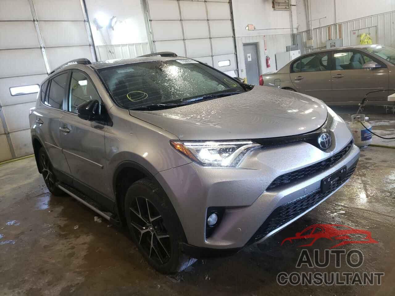 TOYOTA RAV4 2018 - JTMJFREV0JJ196383