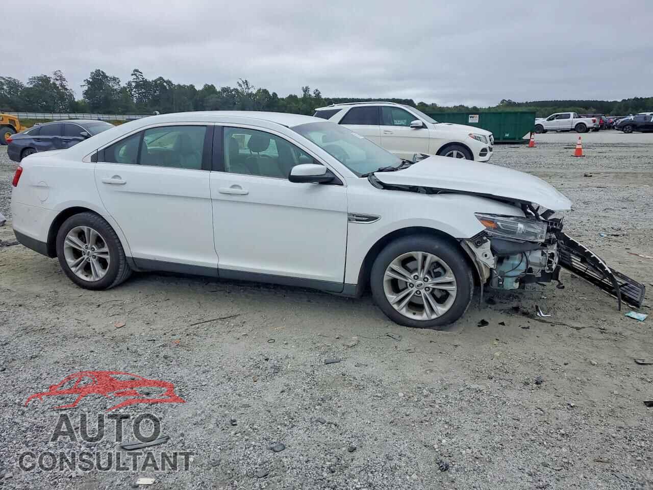 FORD TAURUS 2015 - 1FAHP2E82FG112409