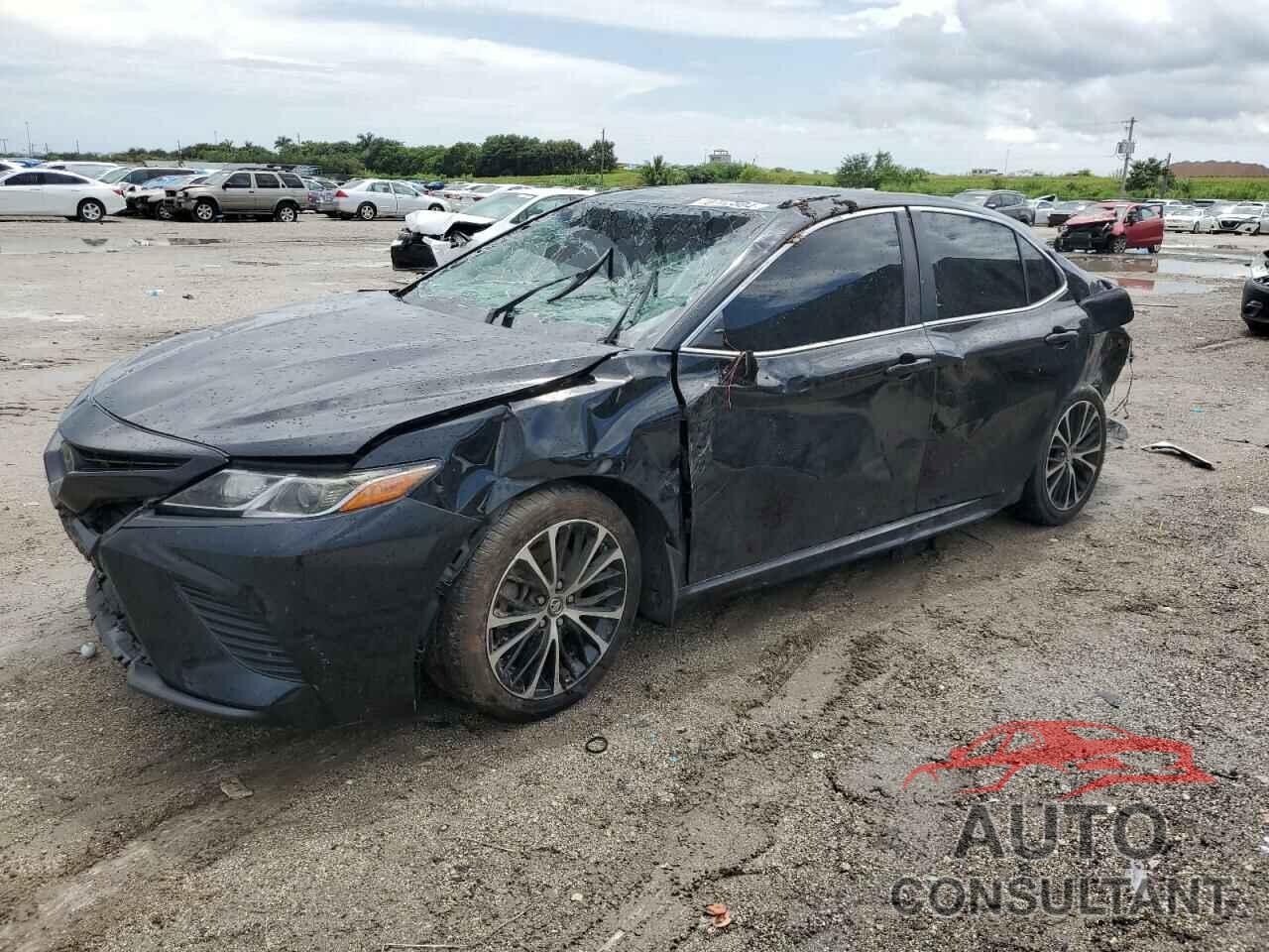 TOYOTA CAMRY 2018 - 4T1B11HKXJU653913