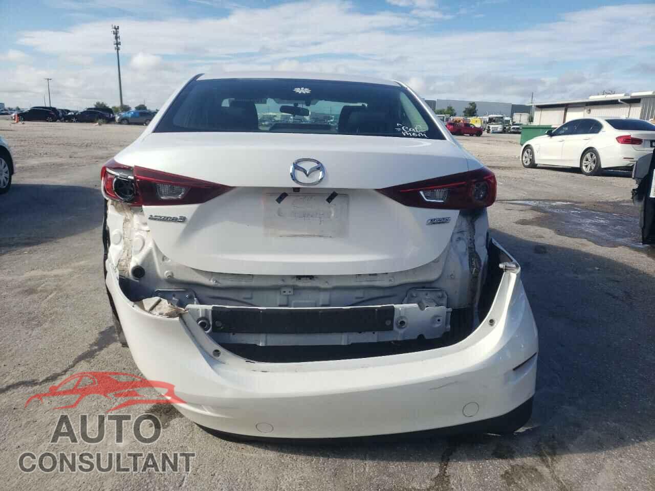 MAZDA 3 2017 - 3MZBN1U75HM107655