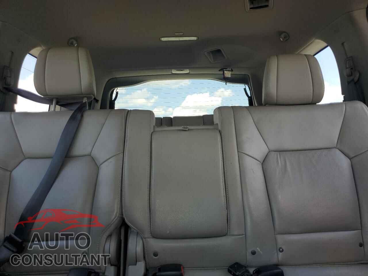HONDA PILOT 2012 - 5FNYF3H50CB015574