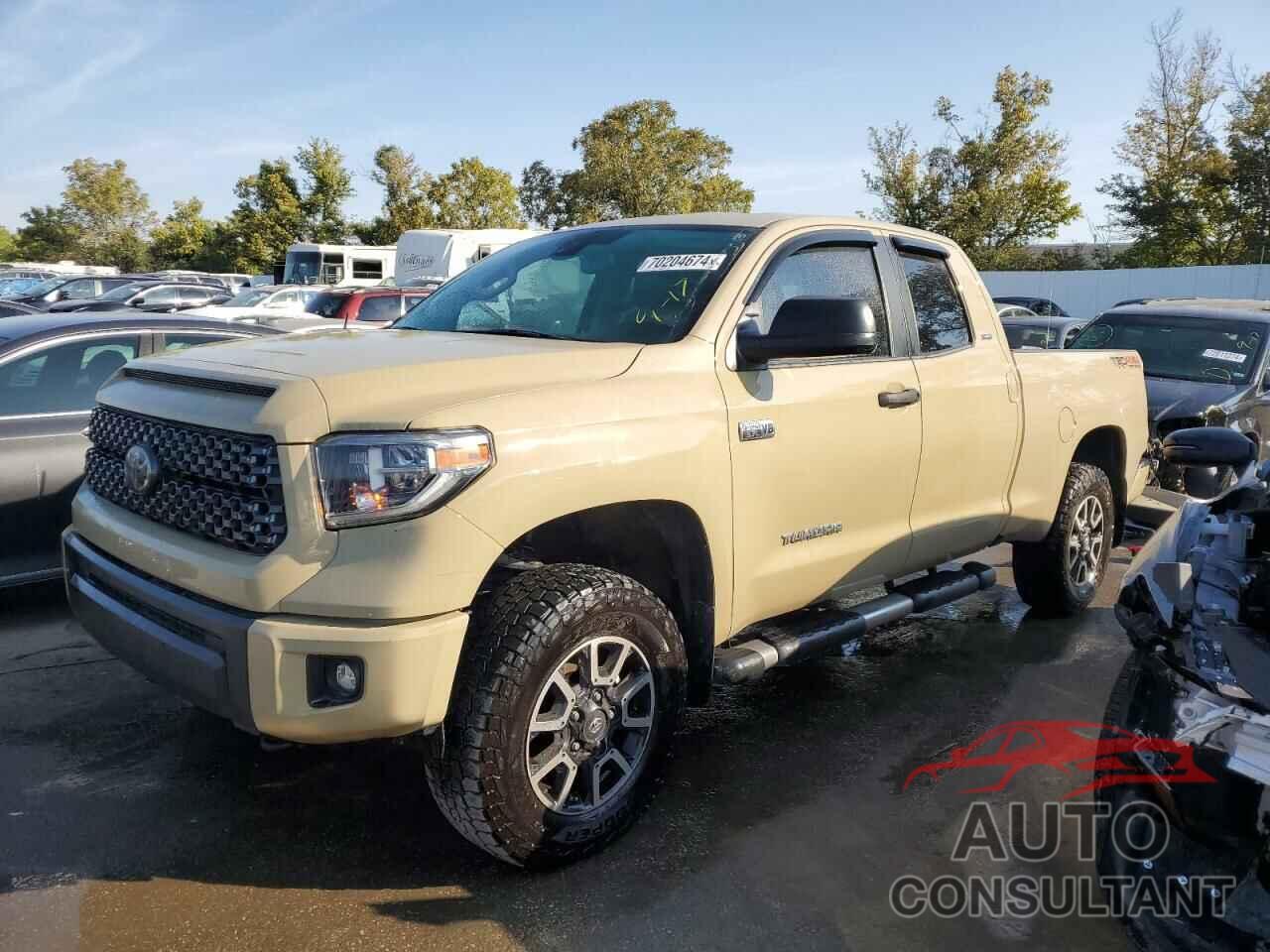 TOYOTA TUNDRA 2018 - 5TFUW5F1XJX731587