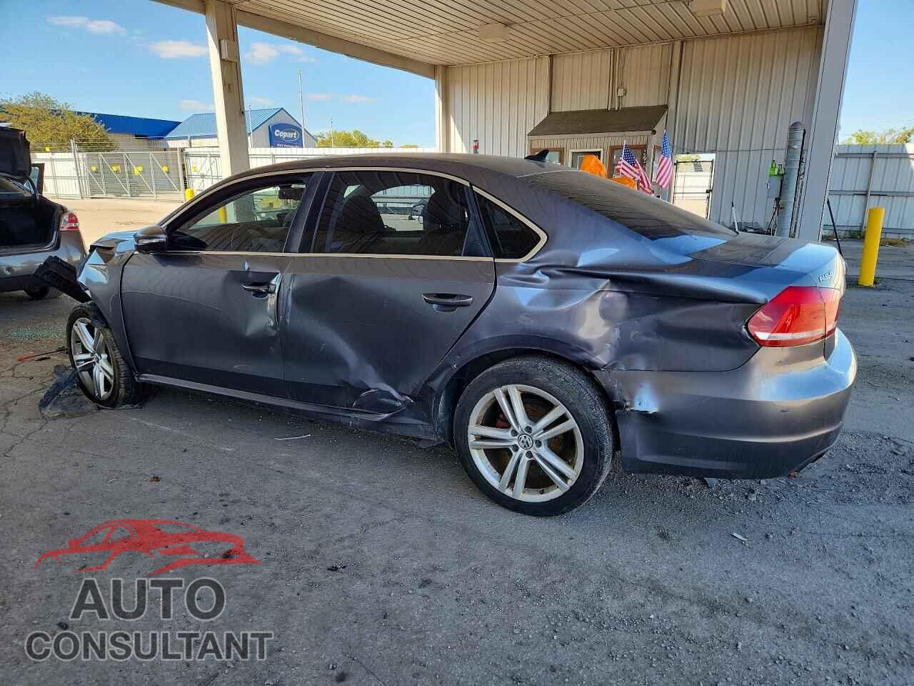 VOLKSWAGEN PASSAT 2012 - 1VWBM7A33CC054679