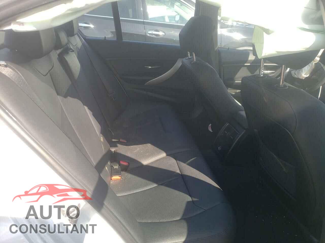 BMW 3 SERIES 2016 - WBA8E5G54GNU19109