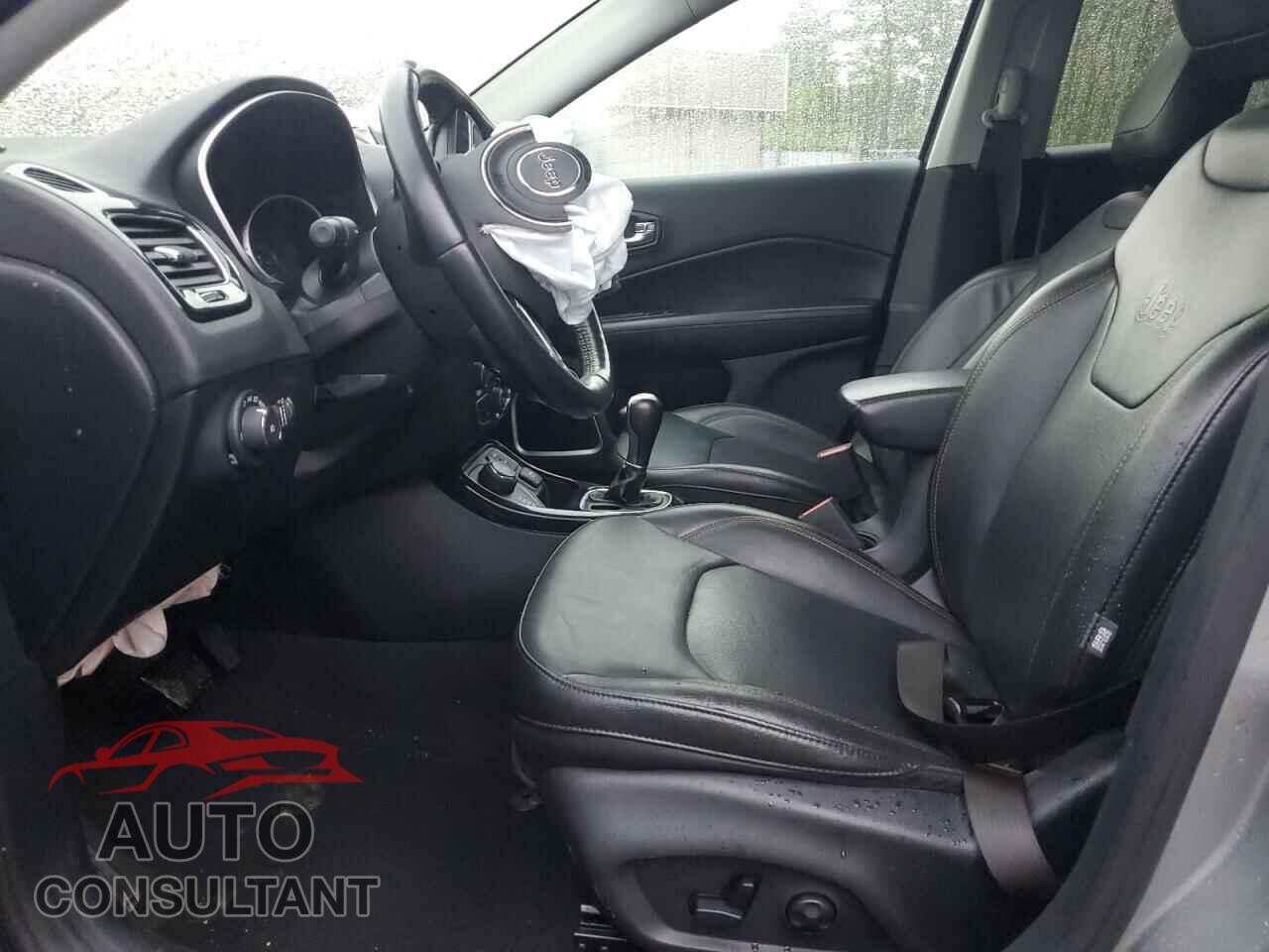 JEEP COMPASS 2020 - 3C4NJDCB5LT221947