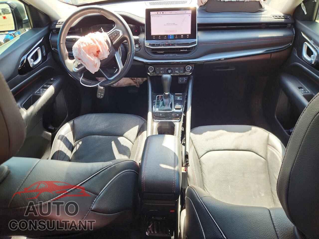 JEEP COMPASS 2022 - 3C4NJDDB7NT110348