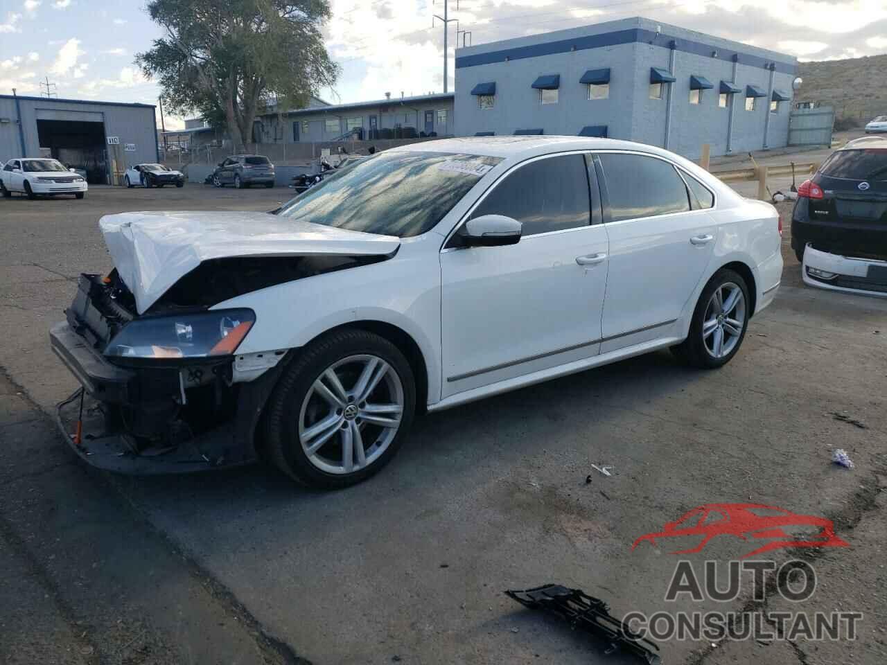VOLKSWAGEN PASSAT 2013 - 1VWBN7A38DC095307