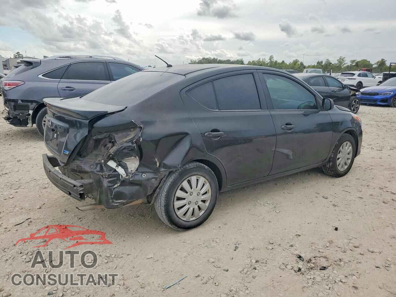 NISSAN VERSA 2015 - 3N1CN7AP3FL883559