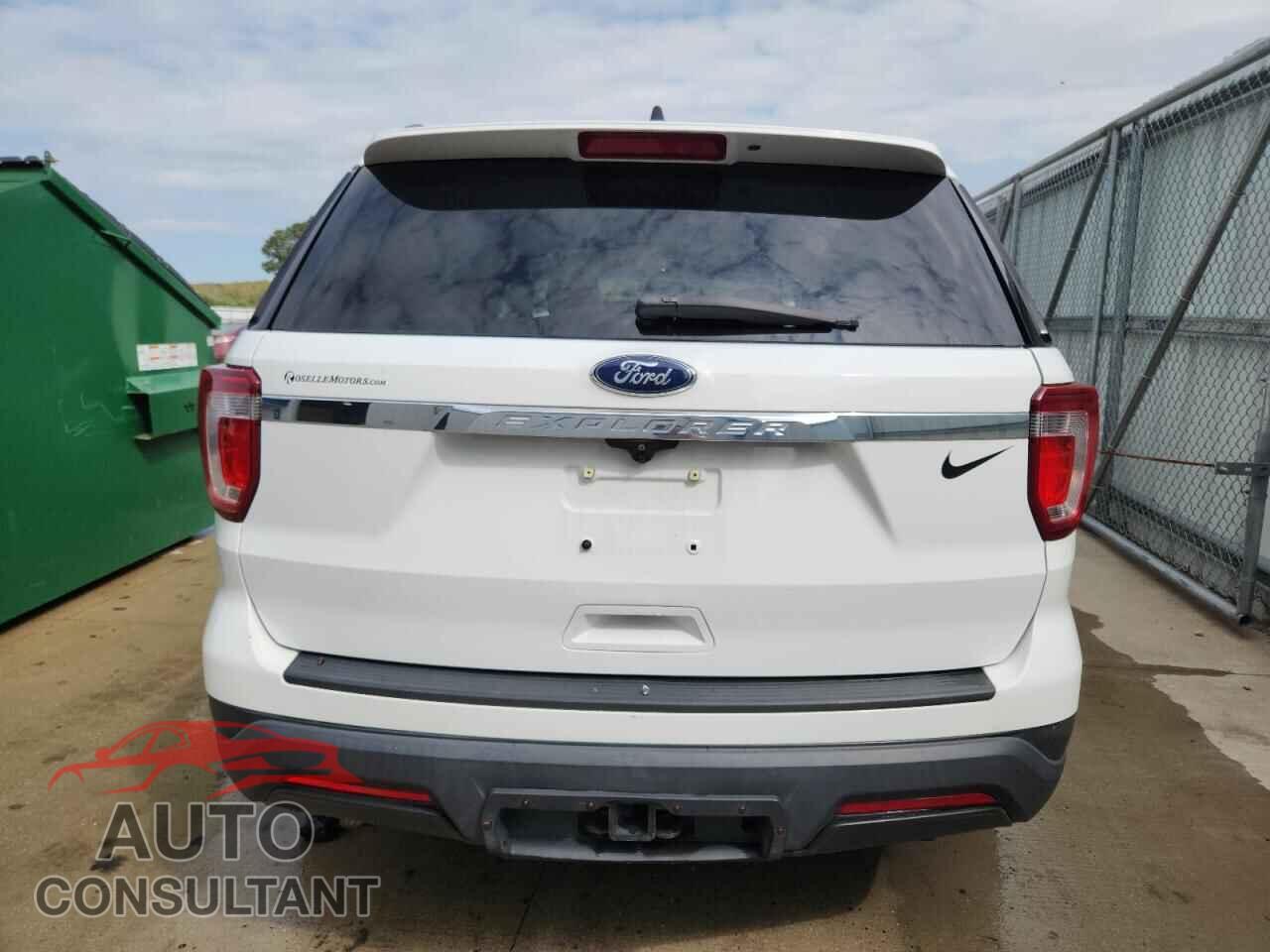 FORD EXPLORER 2018 - 1FM5K7B86JGB81170