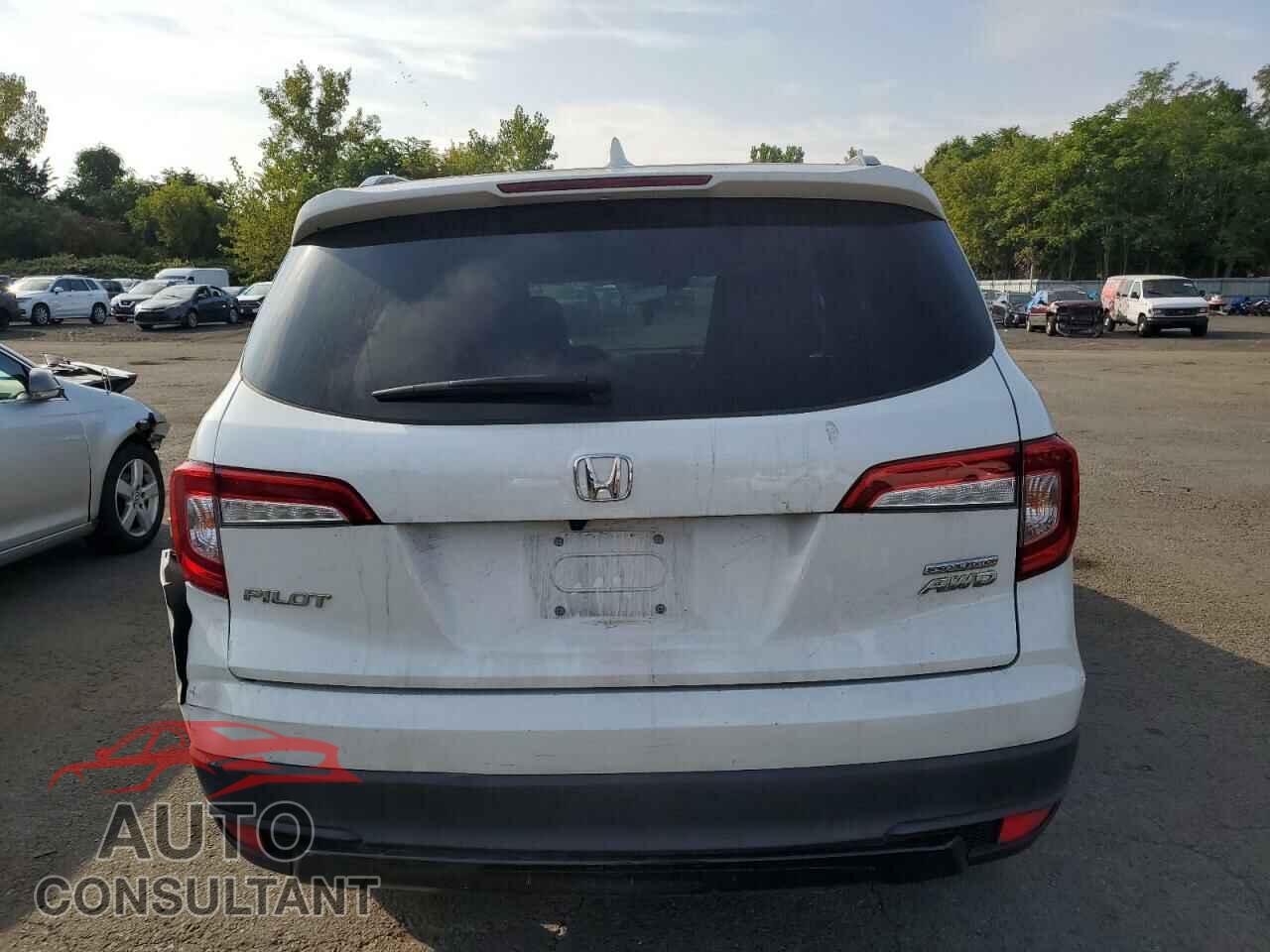 HONDA PILOT 2021 - 5FNYF6H27MB102574