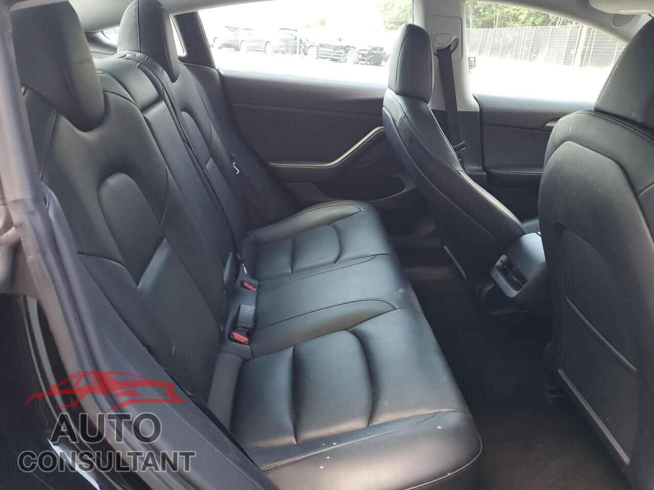 TESLA MODEL 3 2022 - 5YJ3E1EA7NF370554