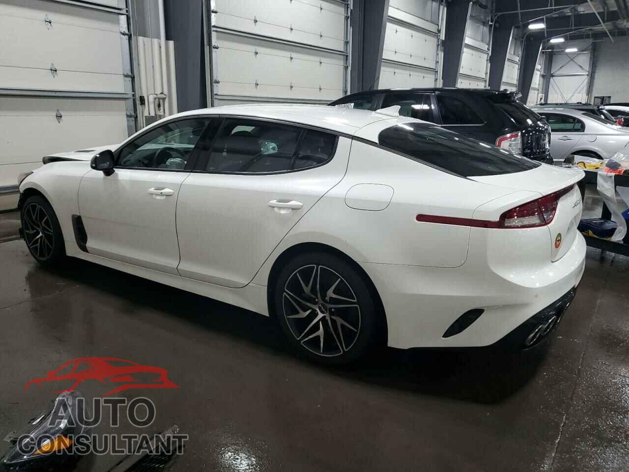 KIA STINGER 2022 - KNAE35LD2N6108159