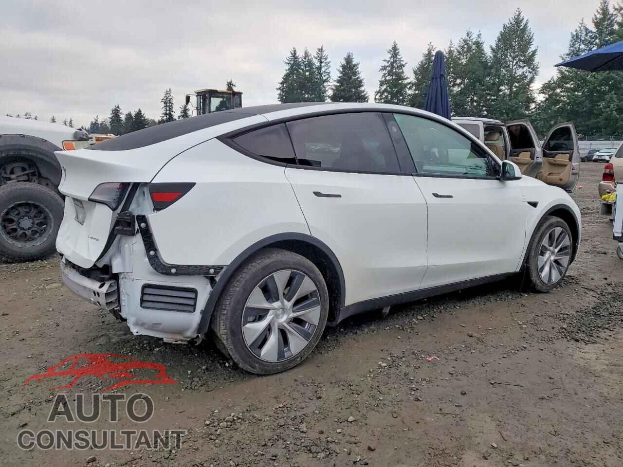 TESLA MODEL Y 2024 - 7SAYGAEE0RF984096