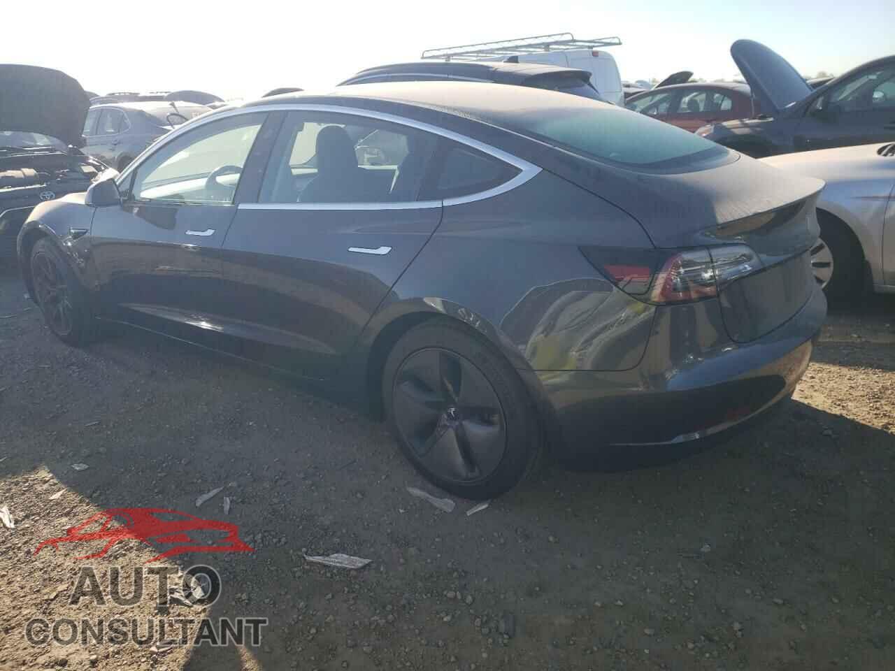 TESLA MODEL 3 2018 - 5YJ3E1EBXJF093952
