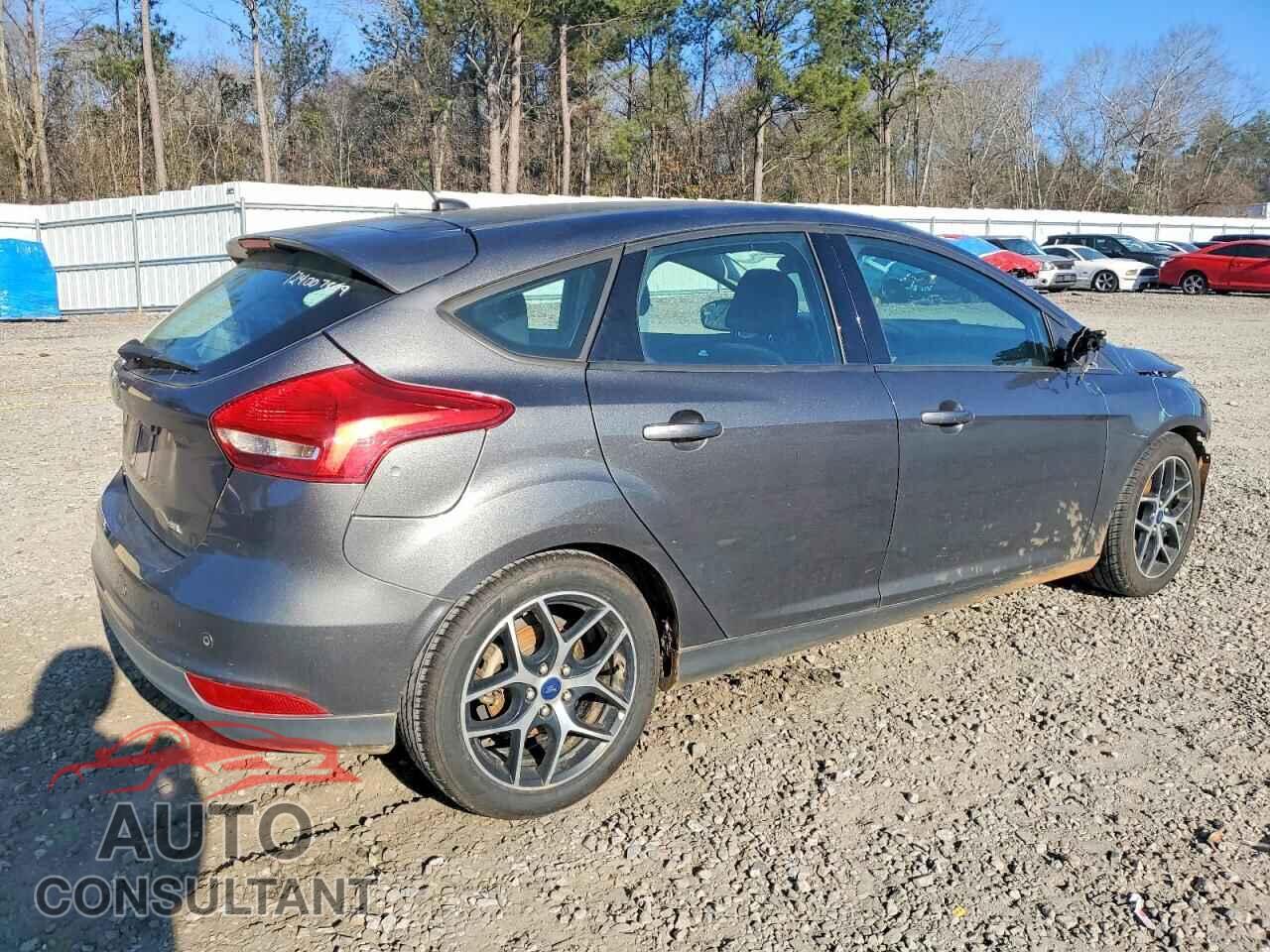 FORD FOCUS 2017 - 1FADP3M28HL322704