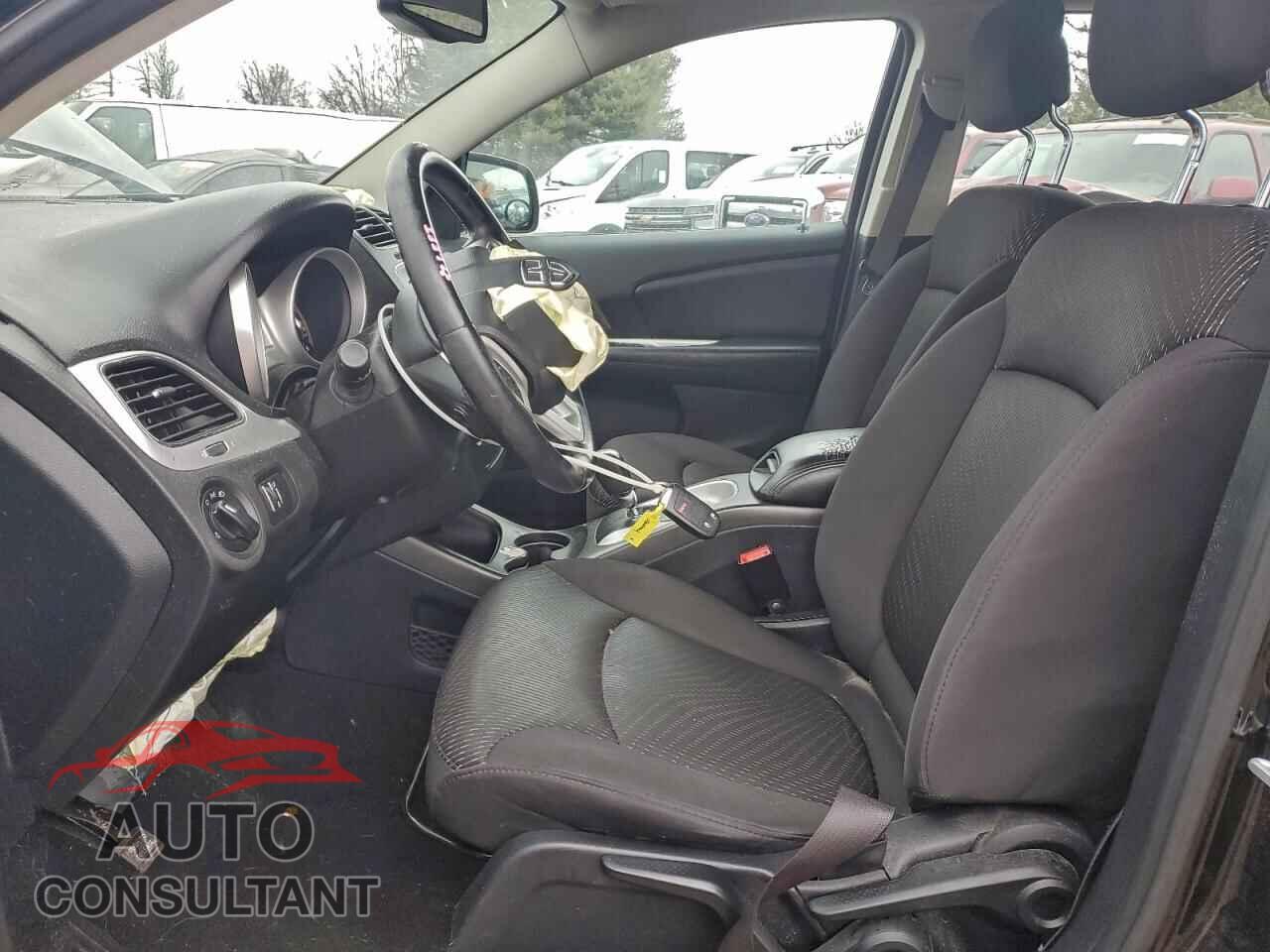 DODGE JOURNEY 2015 - 3C4PDCAB2FT587916
