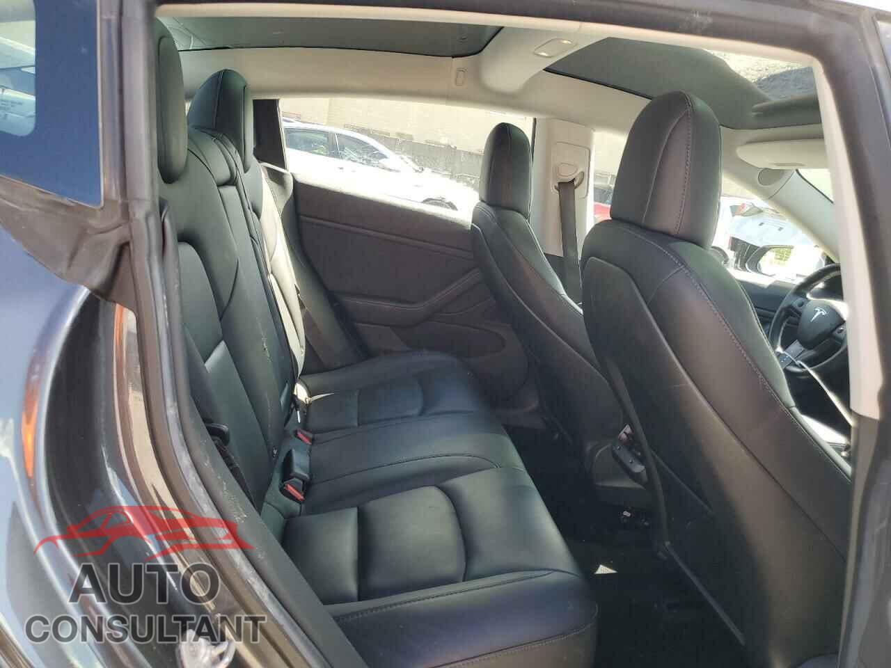 TESLA MODEL 3 2018 - 5YJ3E1EA6JF042682