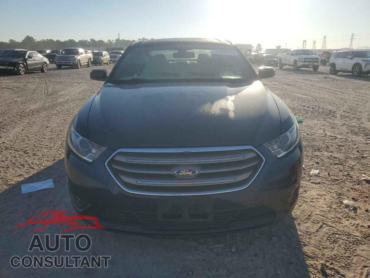 FORD TAURUS 2017 - 1FAHP2E80HG115683
