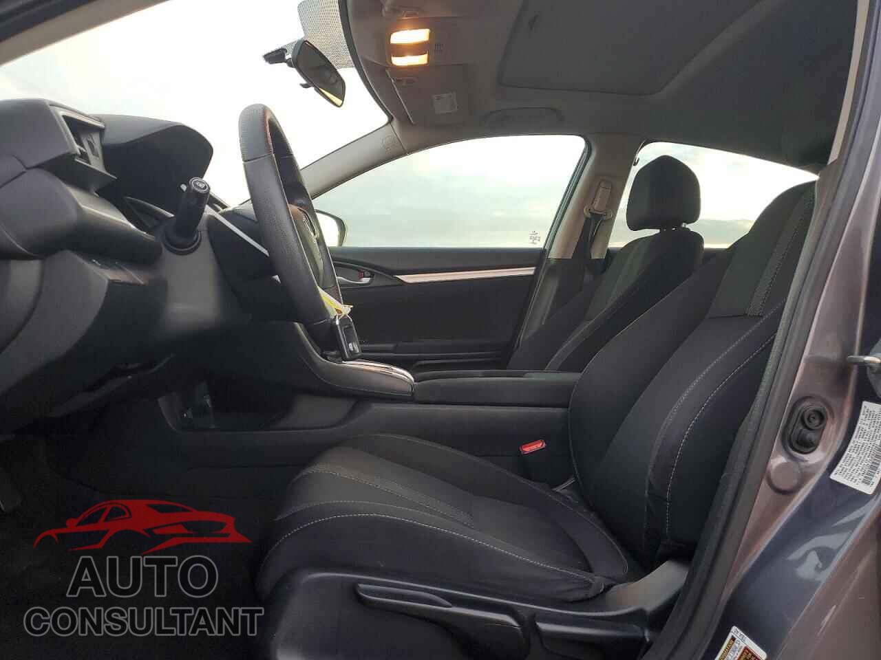 HONDA CIVIC 2018 - 19XFC2F72JE022267