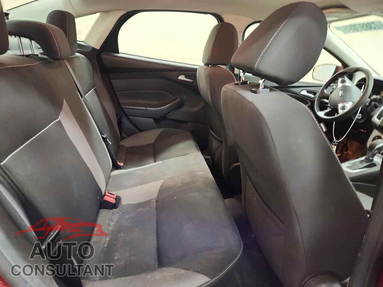FORD FOCUS 2014 - 1FADP3F25EL207258