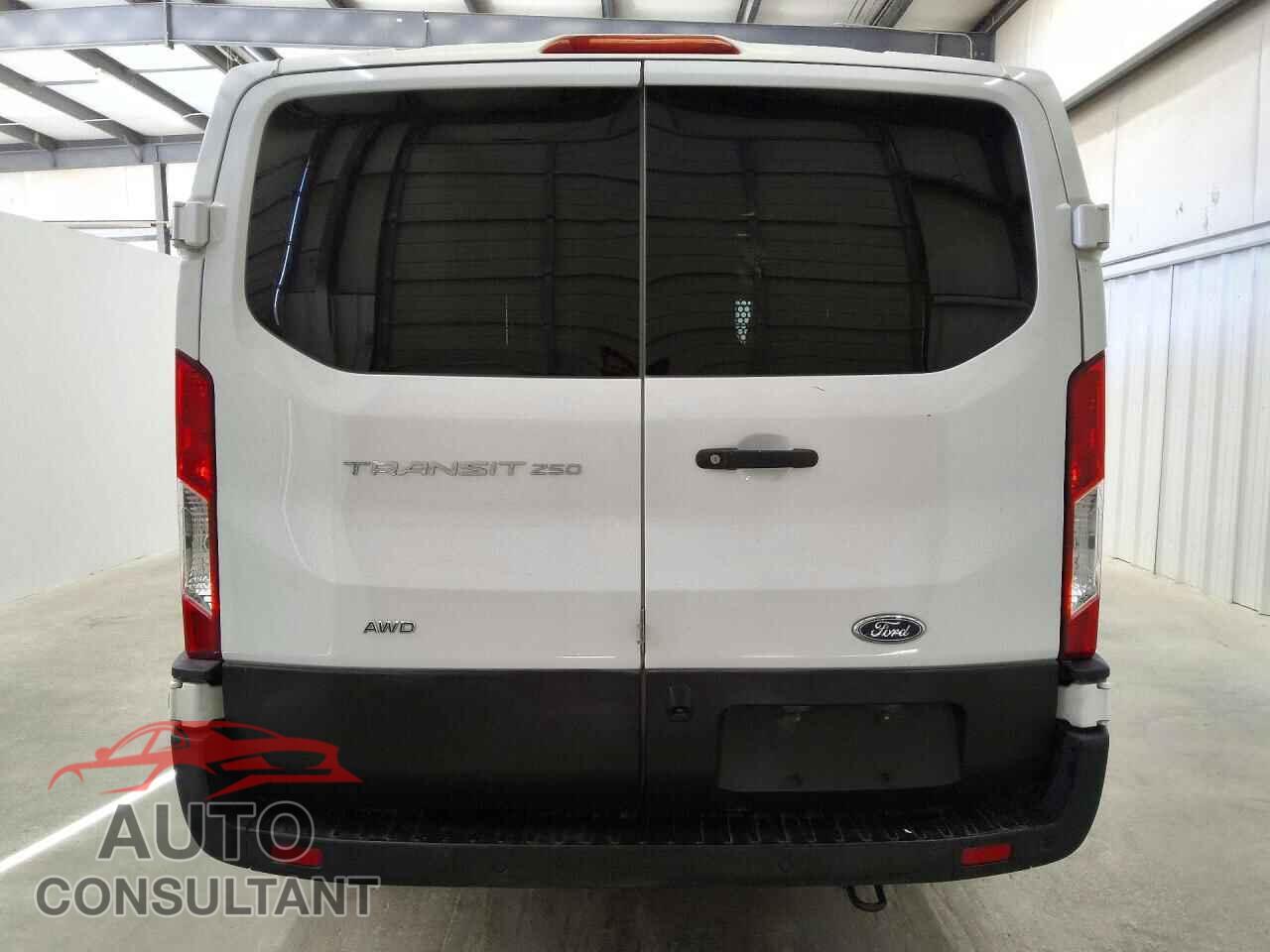 FORD TRANSIT 2023 - 1FTBR2Y87PKA13105