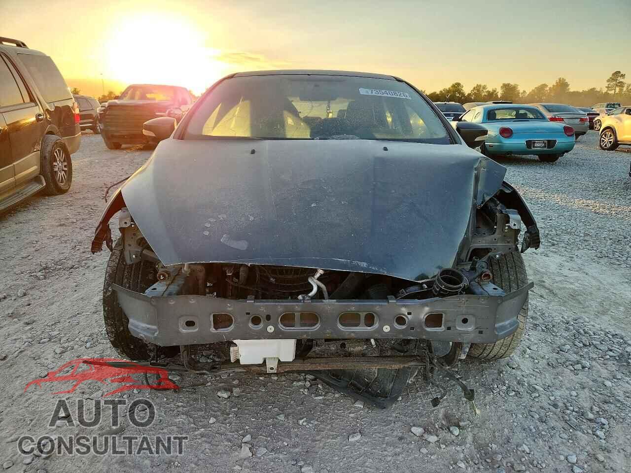 FORD FOCUS 2015 - 1FADP3F21FL349737
