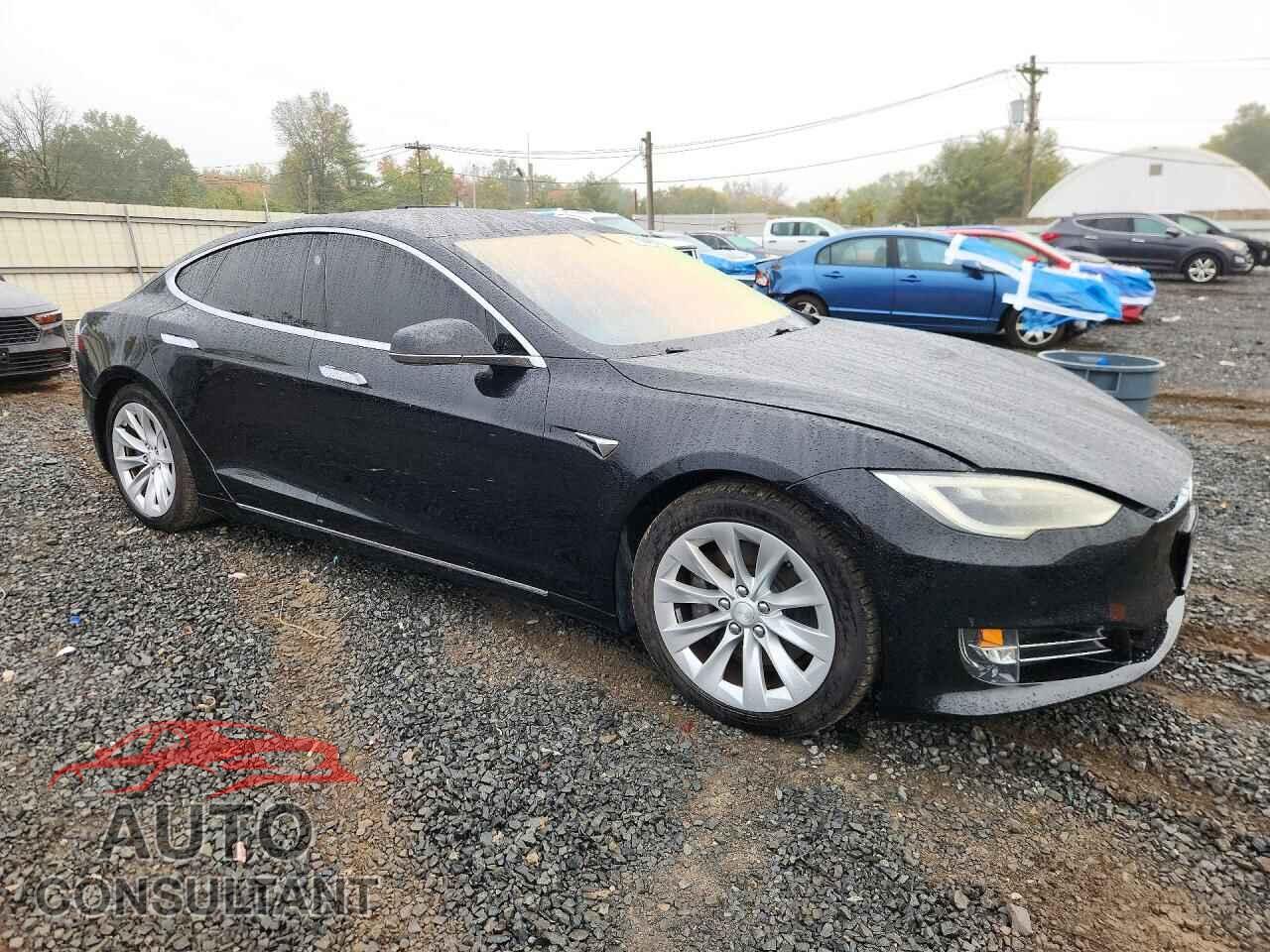 TESLA MODEL S 2017 - 5YJSA1E11HF193348