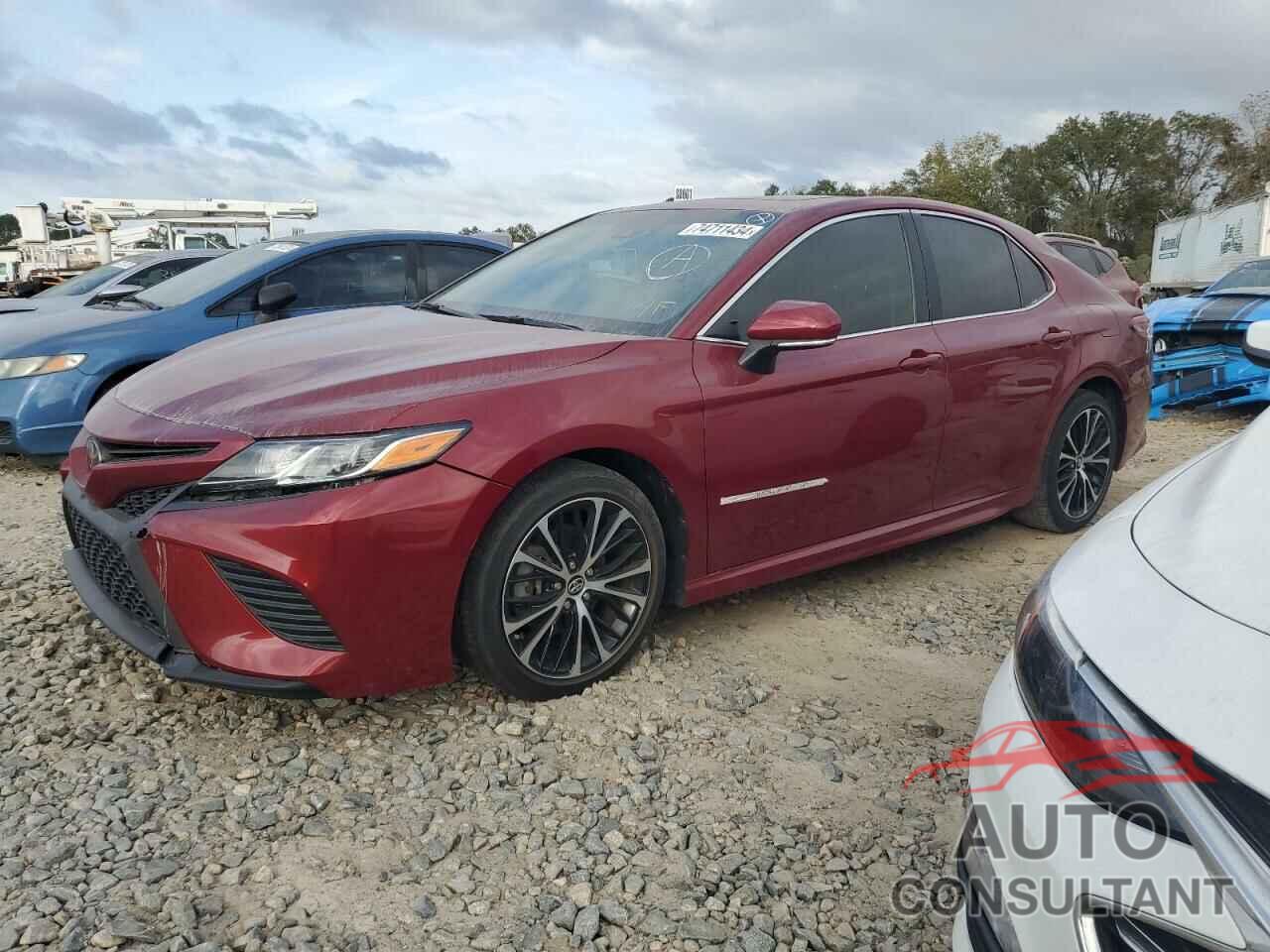 TOYOTA CAMRY 2018 - 4T1B11HK4JU668214