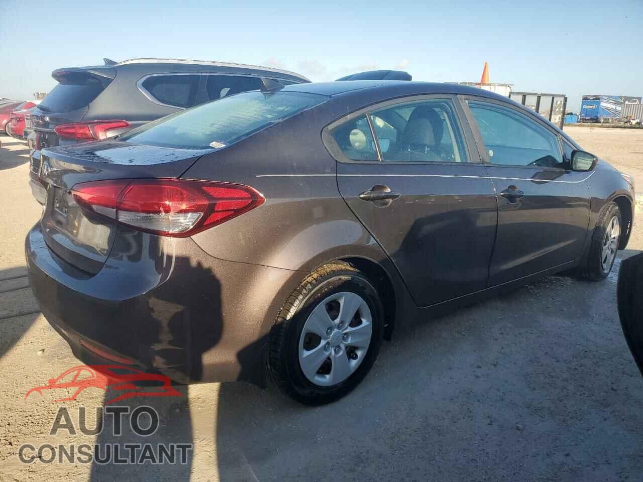 KIA FORTE 2017 - 3KPFK4A75HE051696