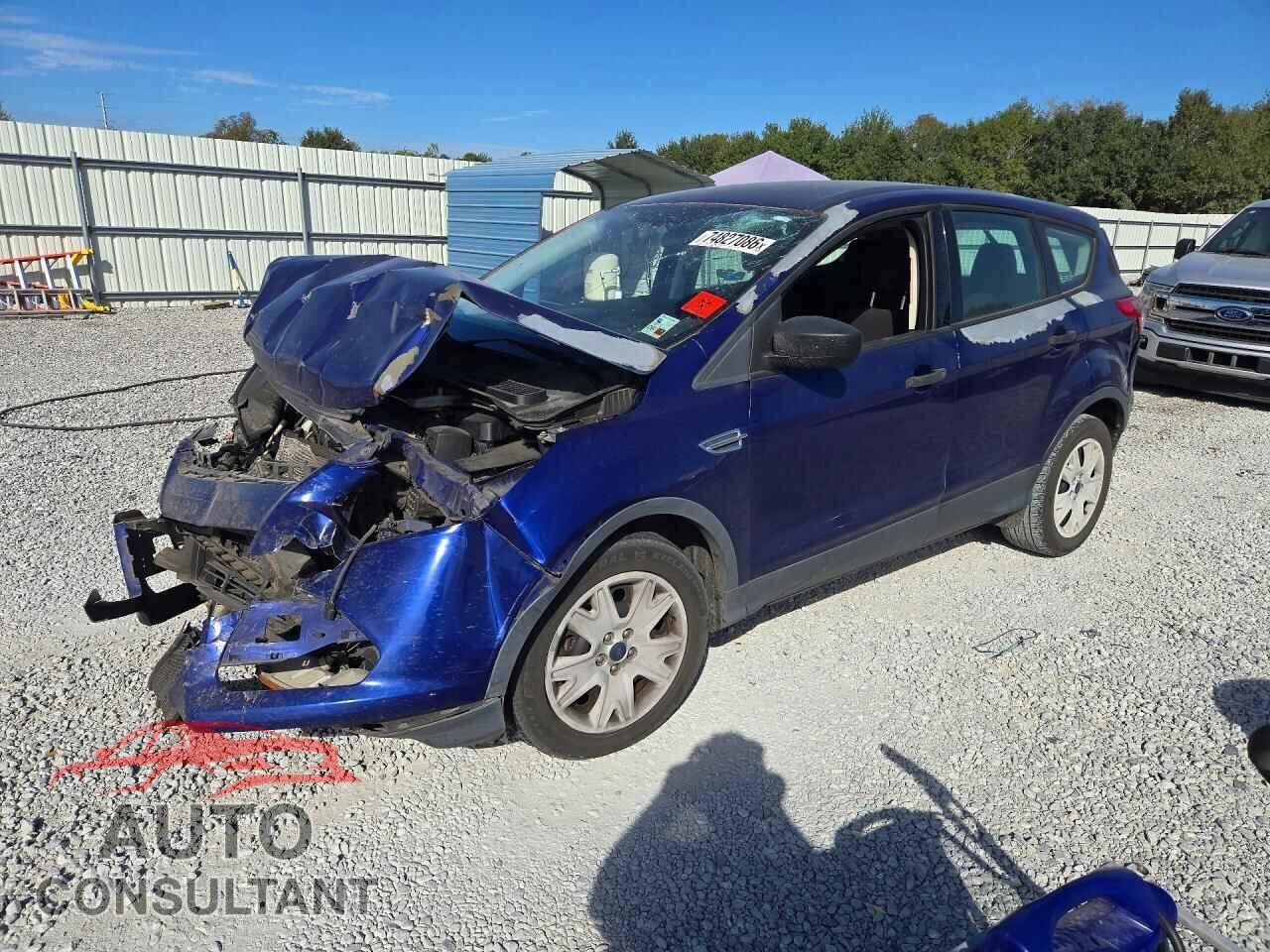 FORD ESCAPE 2016 - 1FMCU0F77GUB20429