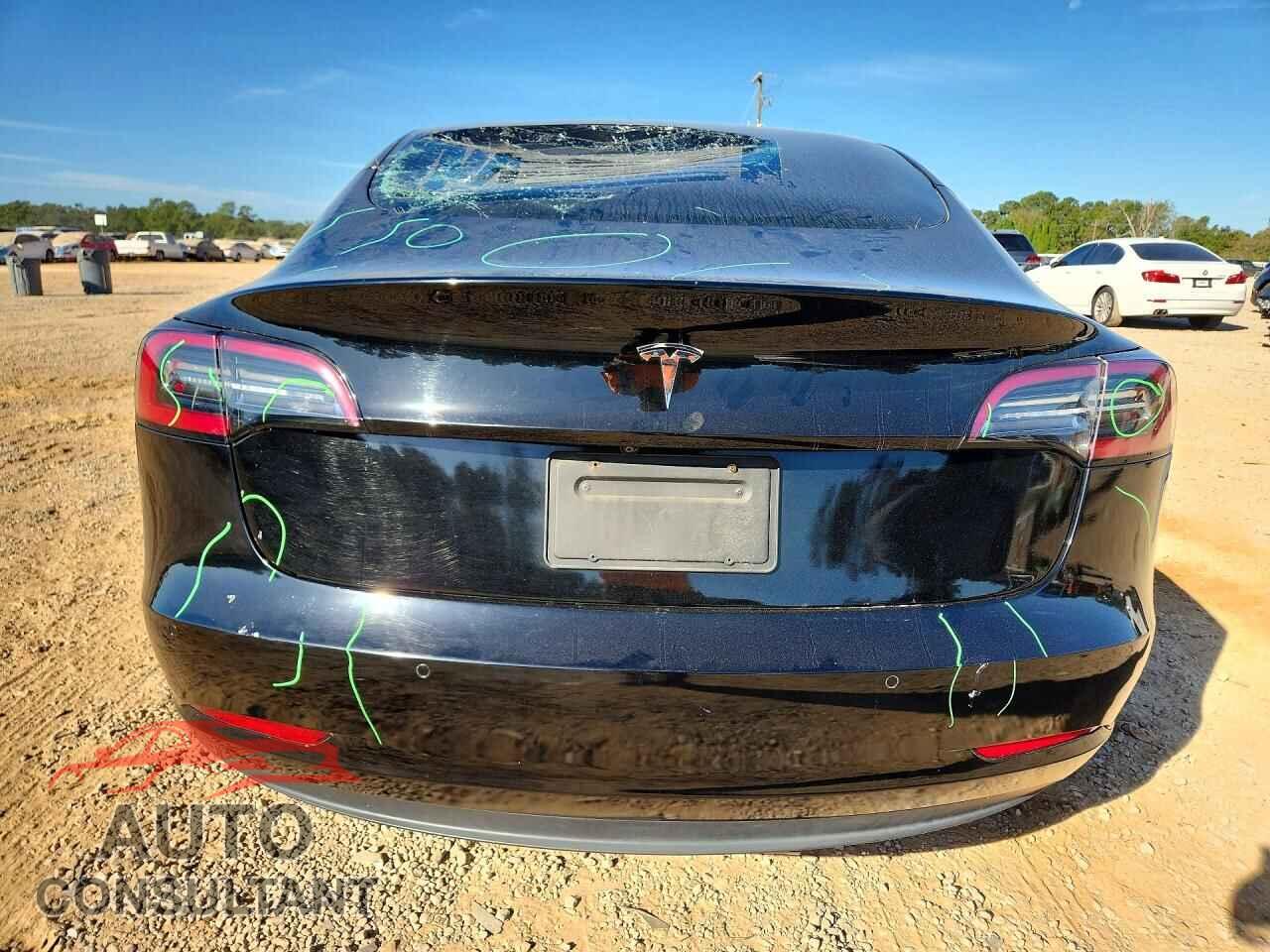 TESLA MODEL 3 2021 - 5YJ3E1EA6MF086671