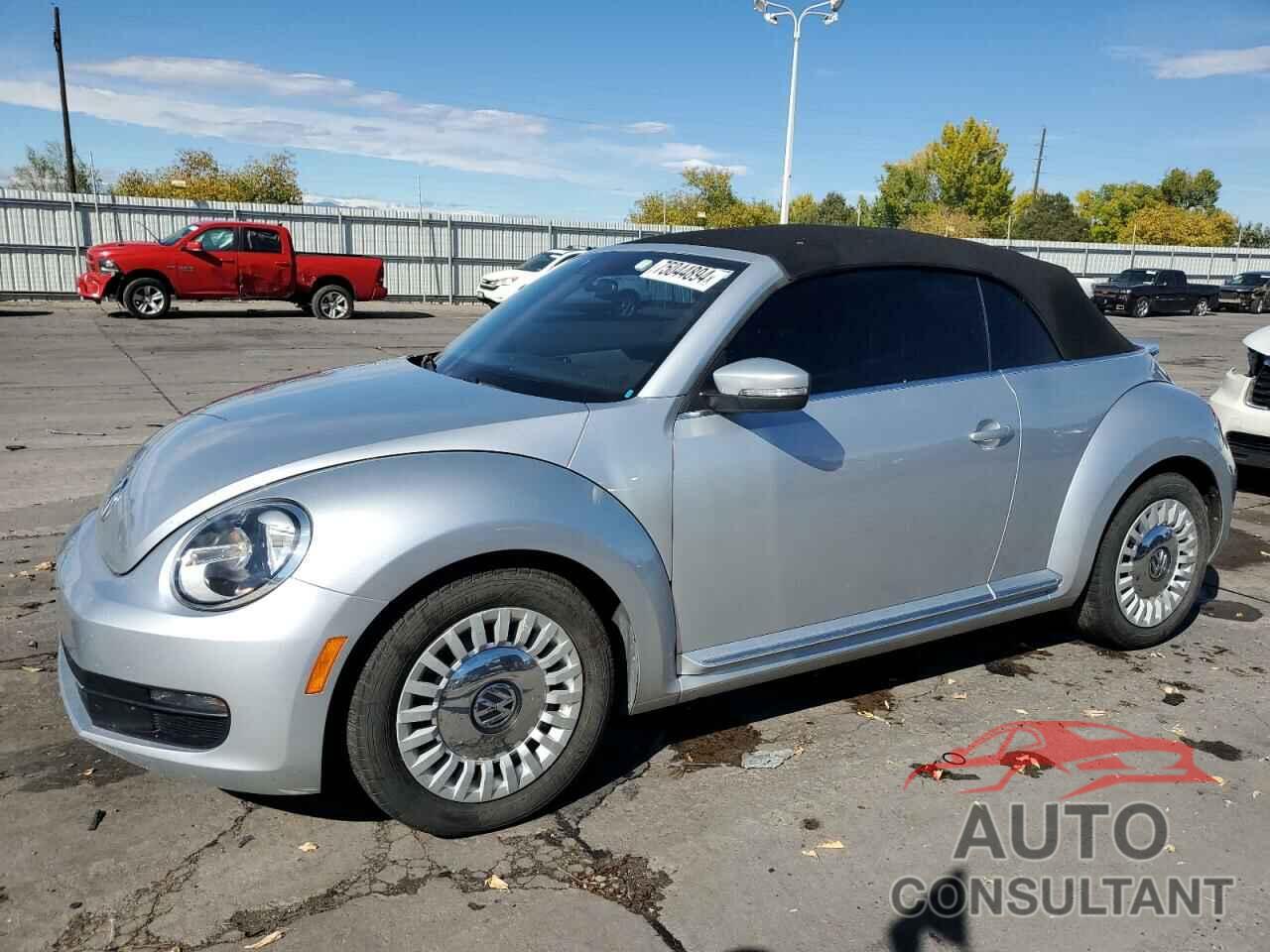 VOLKSWAGEN BEETLE 2015 - 3VW517AT9FM802134
