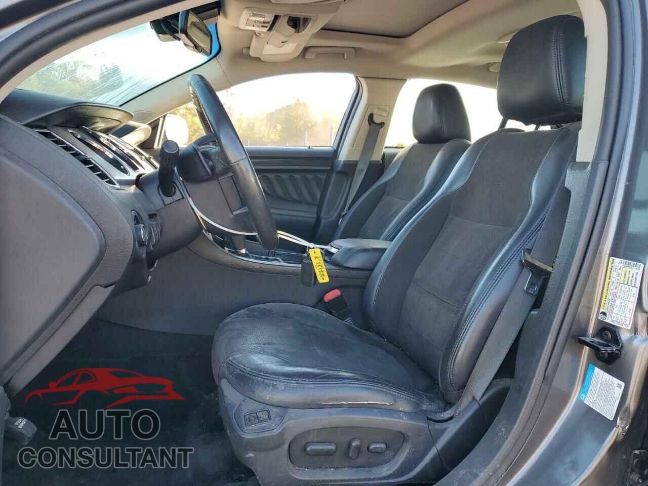 FORD TAURUS 2012 - 1FAHP2KT7CG119165