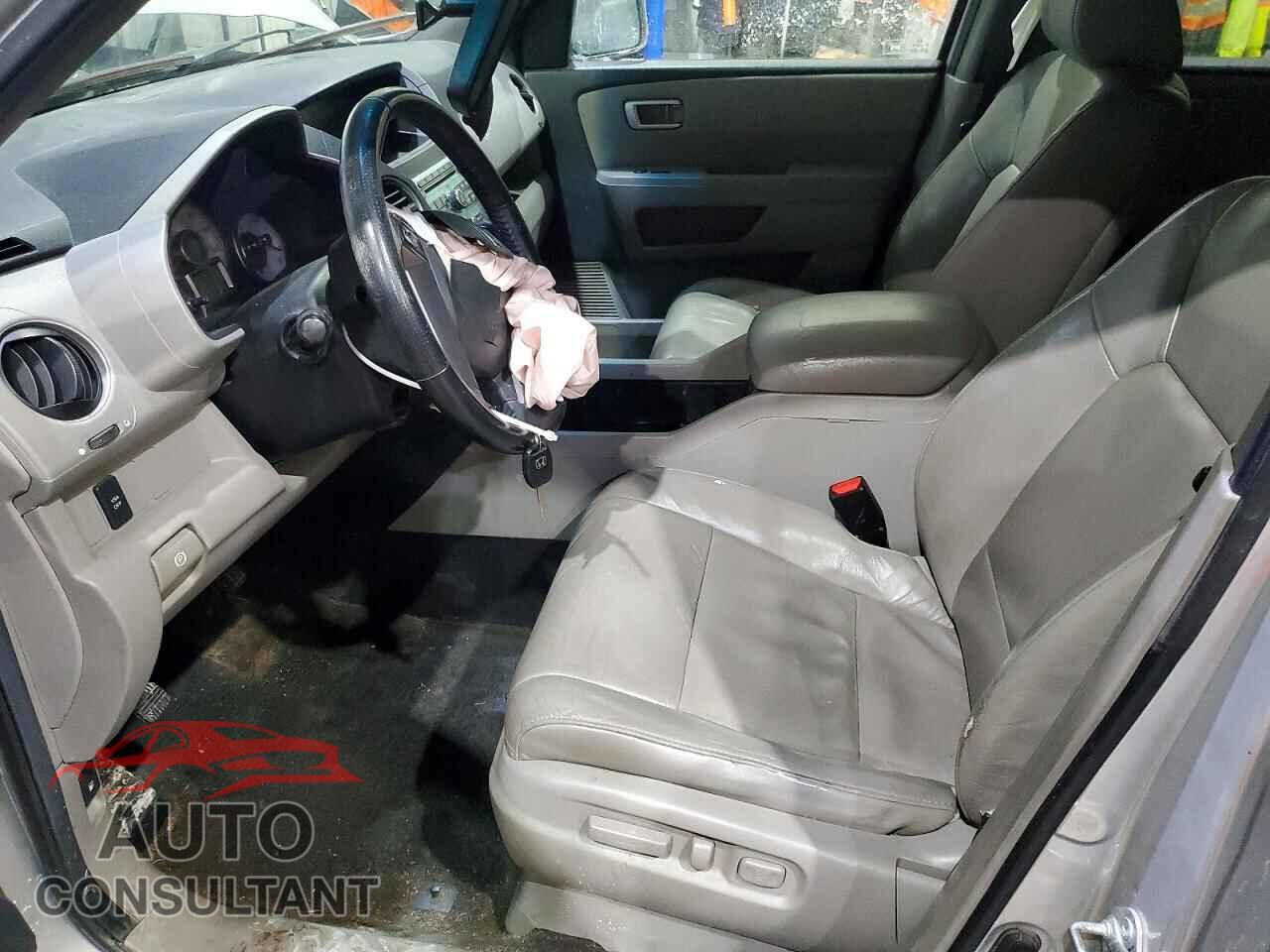 HONDA PILOT 2011 - 5FNYF4H5XBB091002